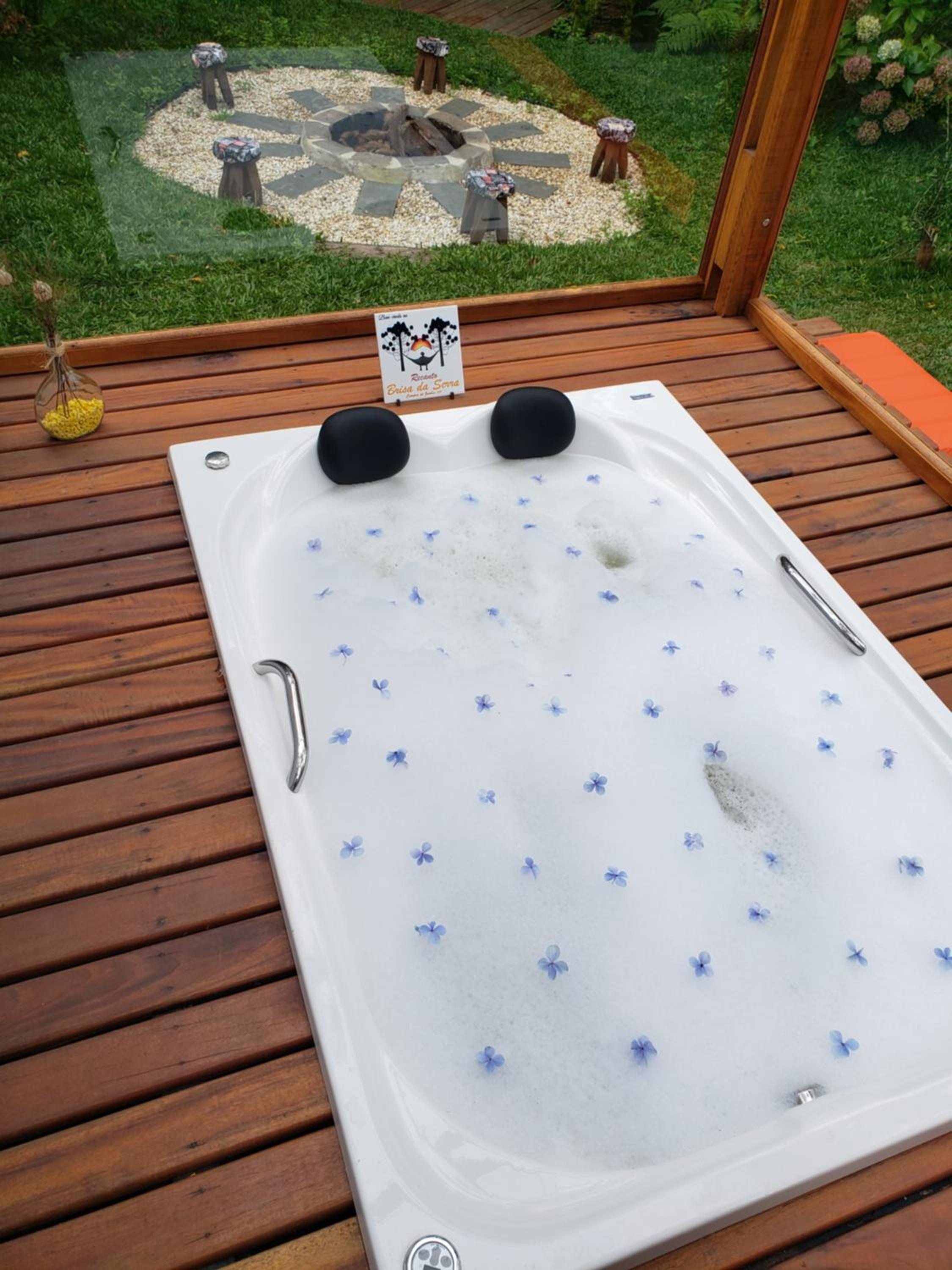 CHÁCARA com SAUNA e JACUZZI - Pet Friendly