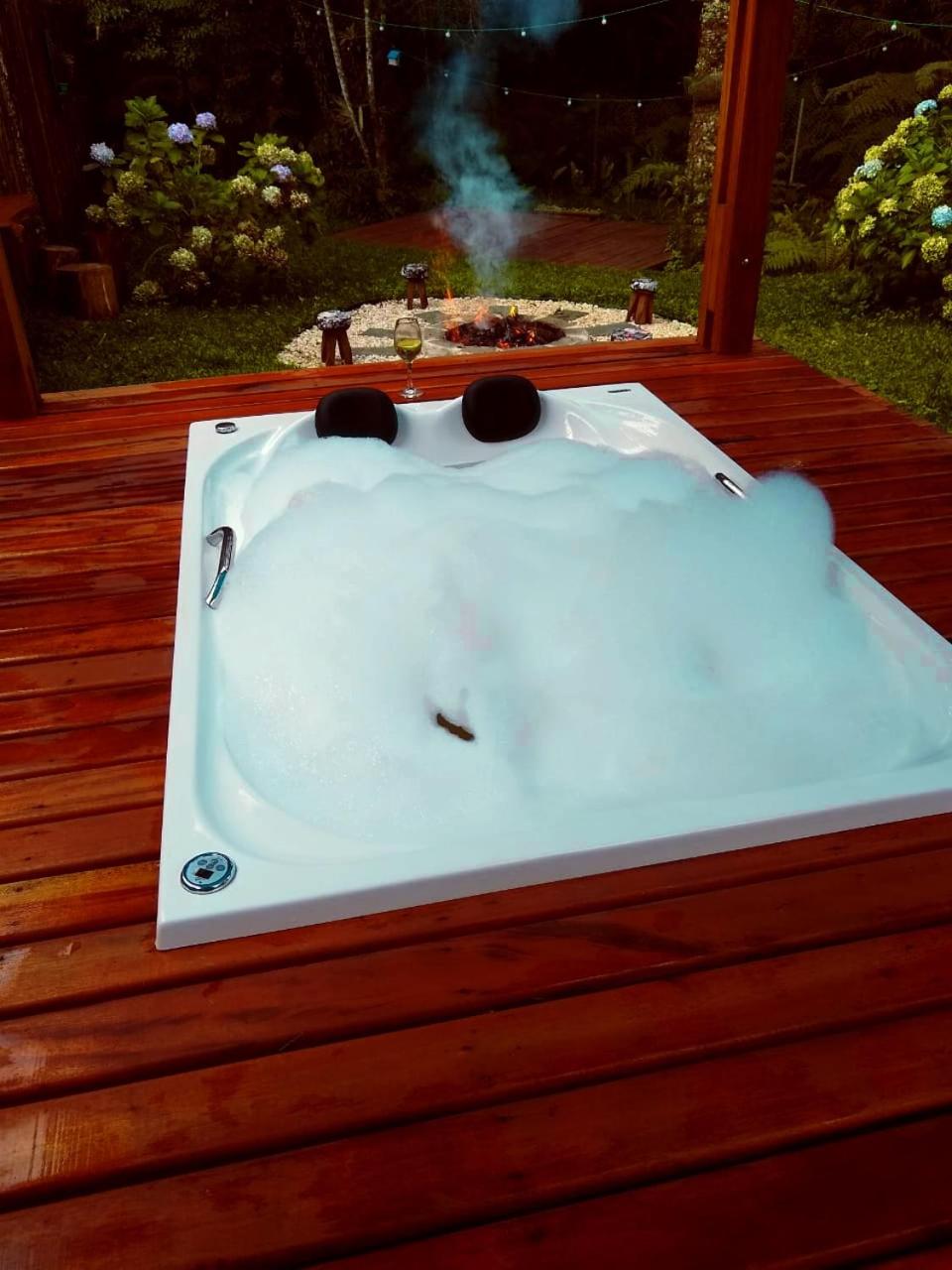 CHÁCARA com SAUNA e JACUZZI - Pet Friendly