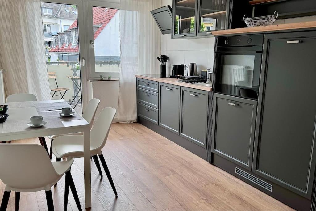 Dortmund Vacations - 15 Minuten Fuweg zum Stadion und Privatparkplatz - Property Image 26