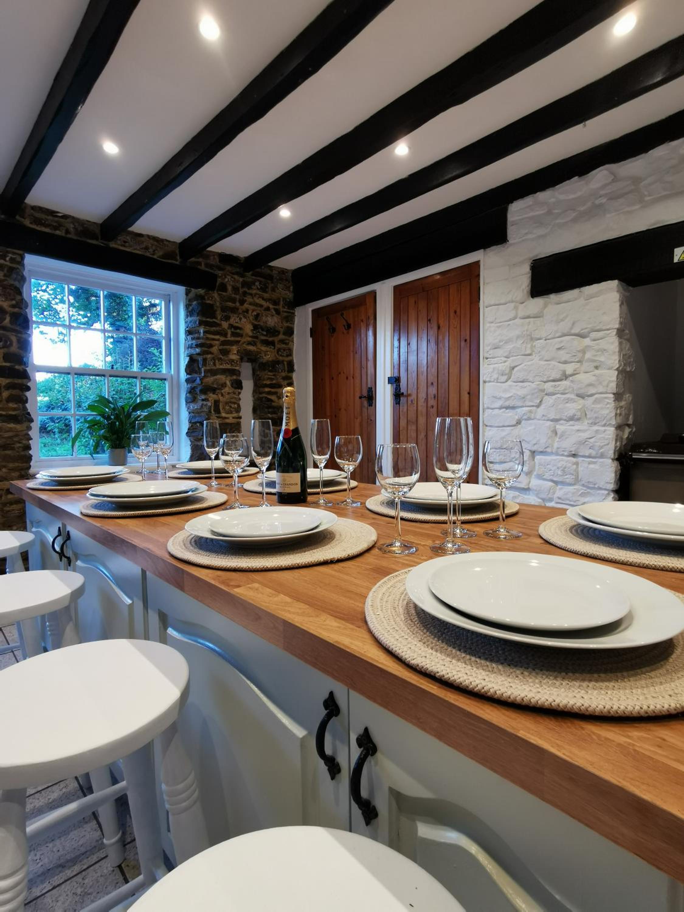 Plasbach Cottage