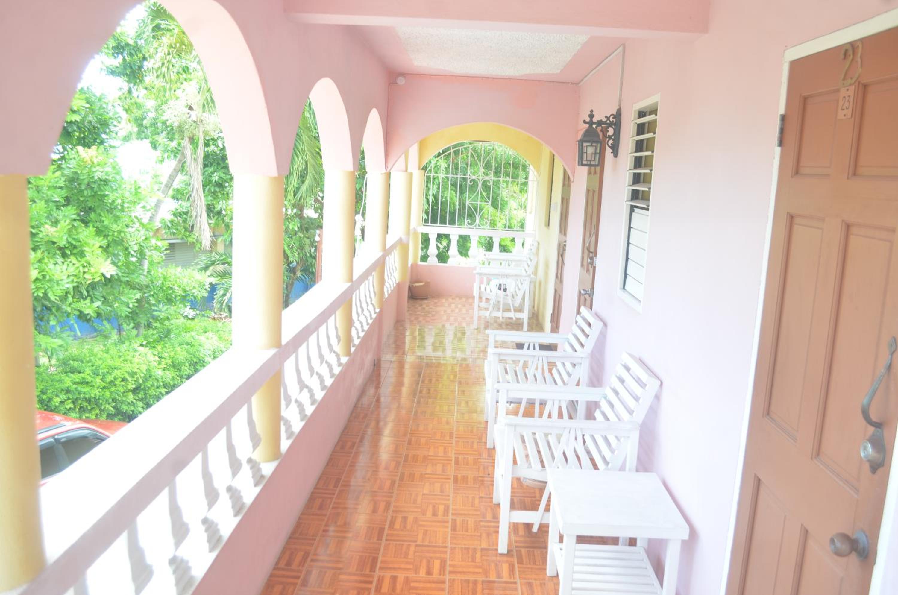 Little Shaw Park Guest House