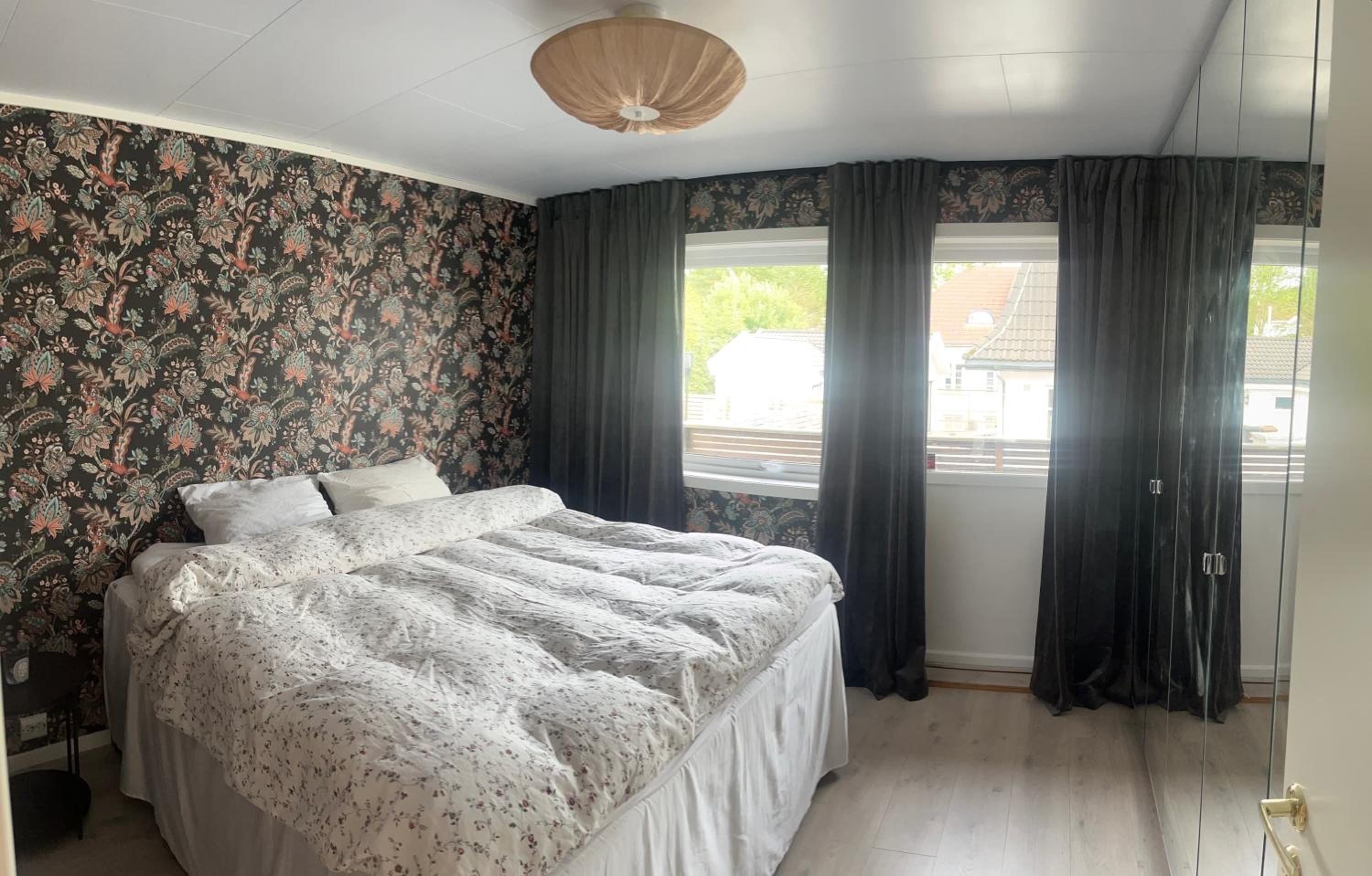Apartment with 4 bedrooms, available for ONS