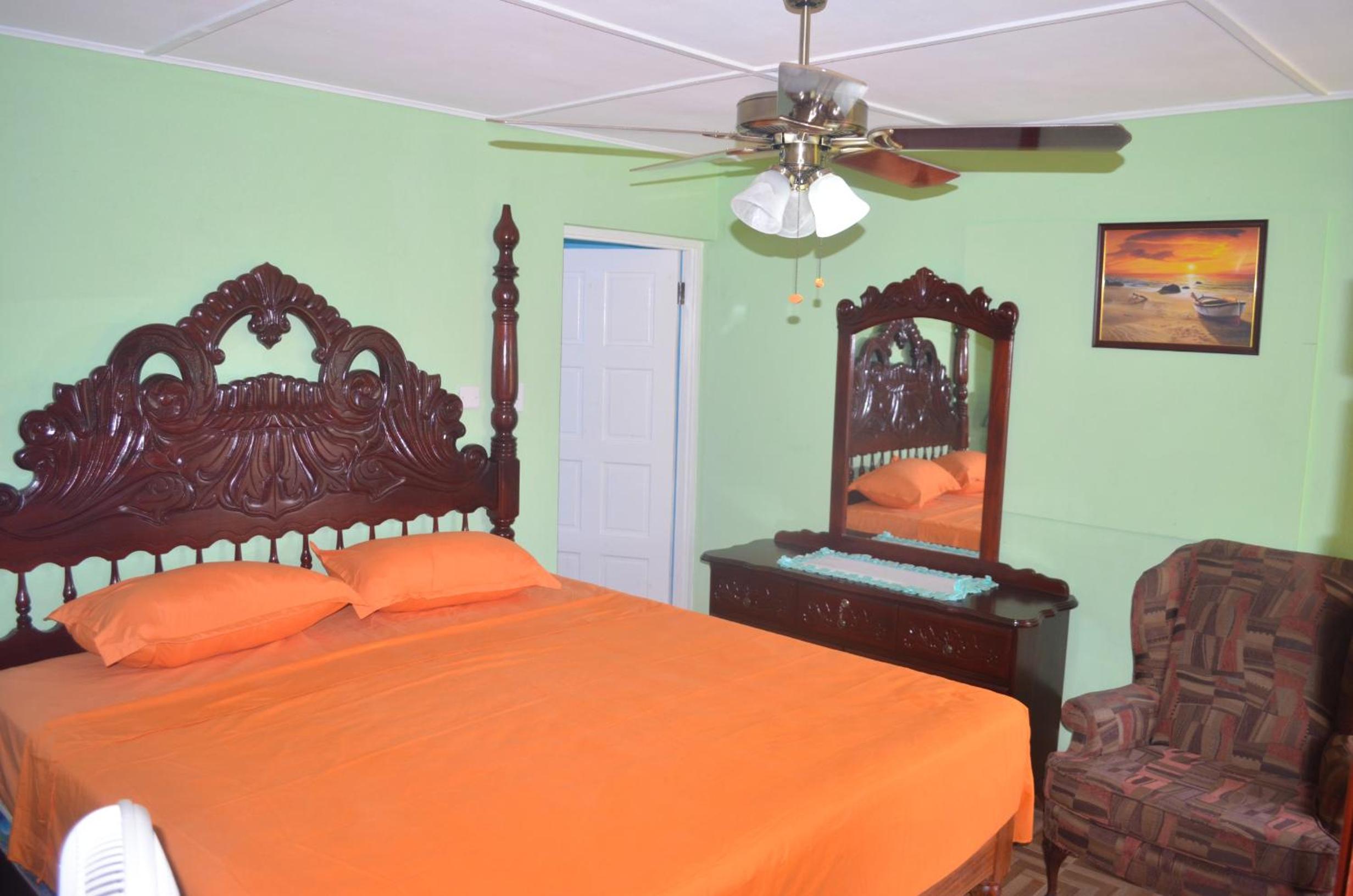 Little Shaw Park Guest House