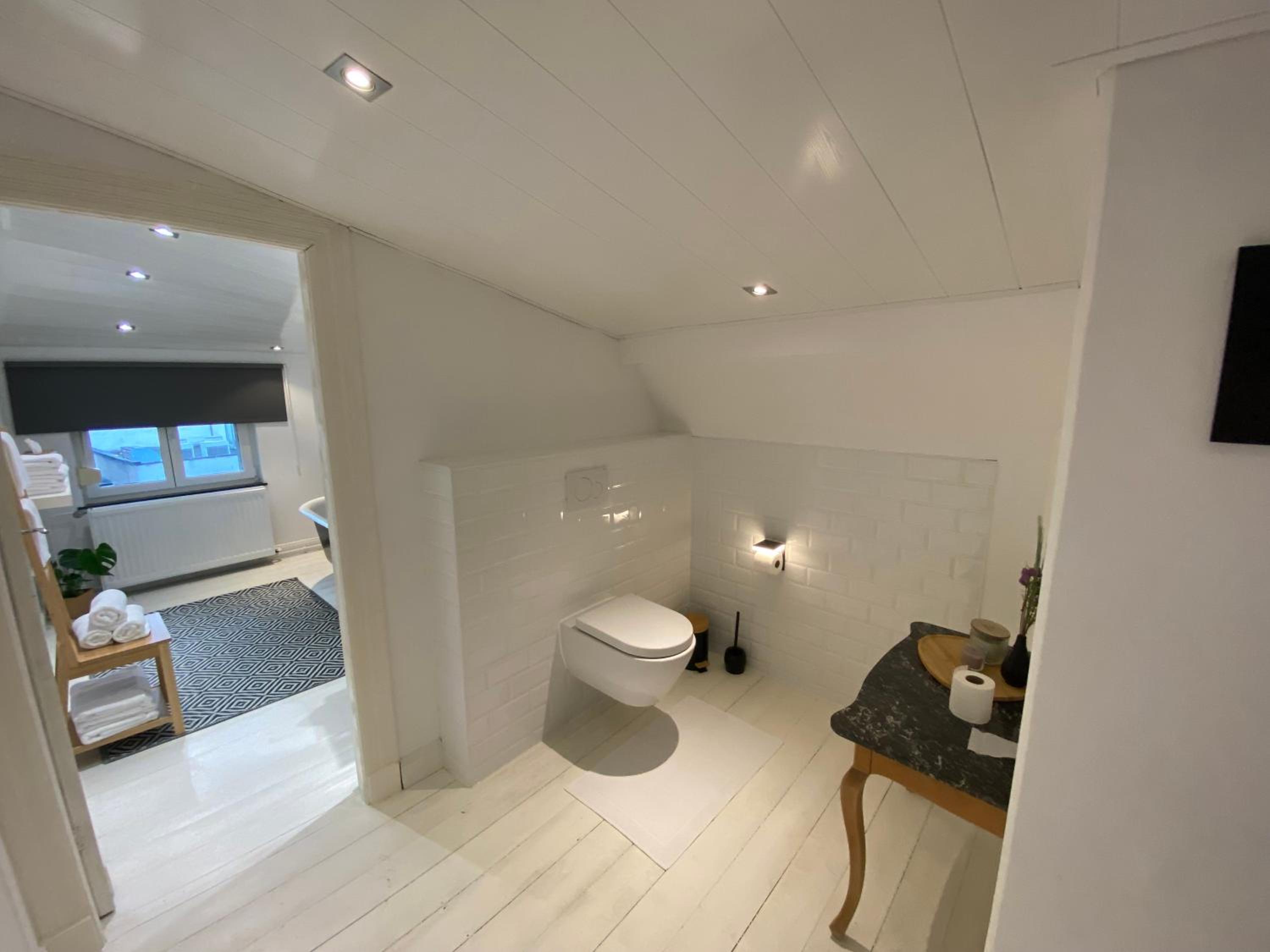 Old Town Suites
