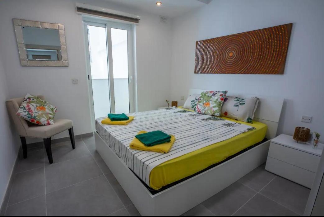 Modern Comfort in Sliema Location P2 view 3