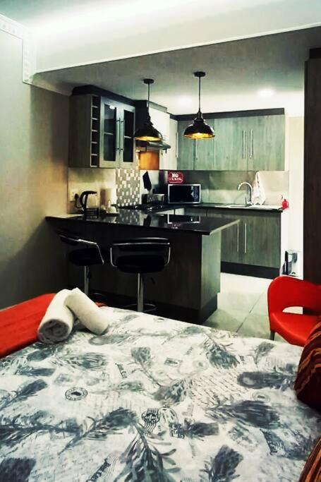 Lovely 1-bedroom serviced apartment view 5