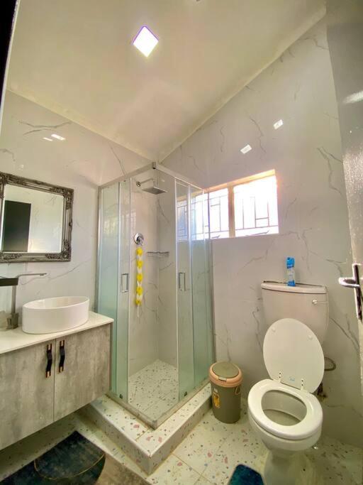 Down Town Delight - 2BR Budget Retreat