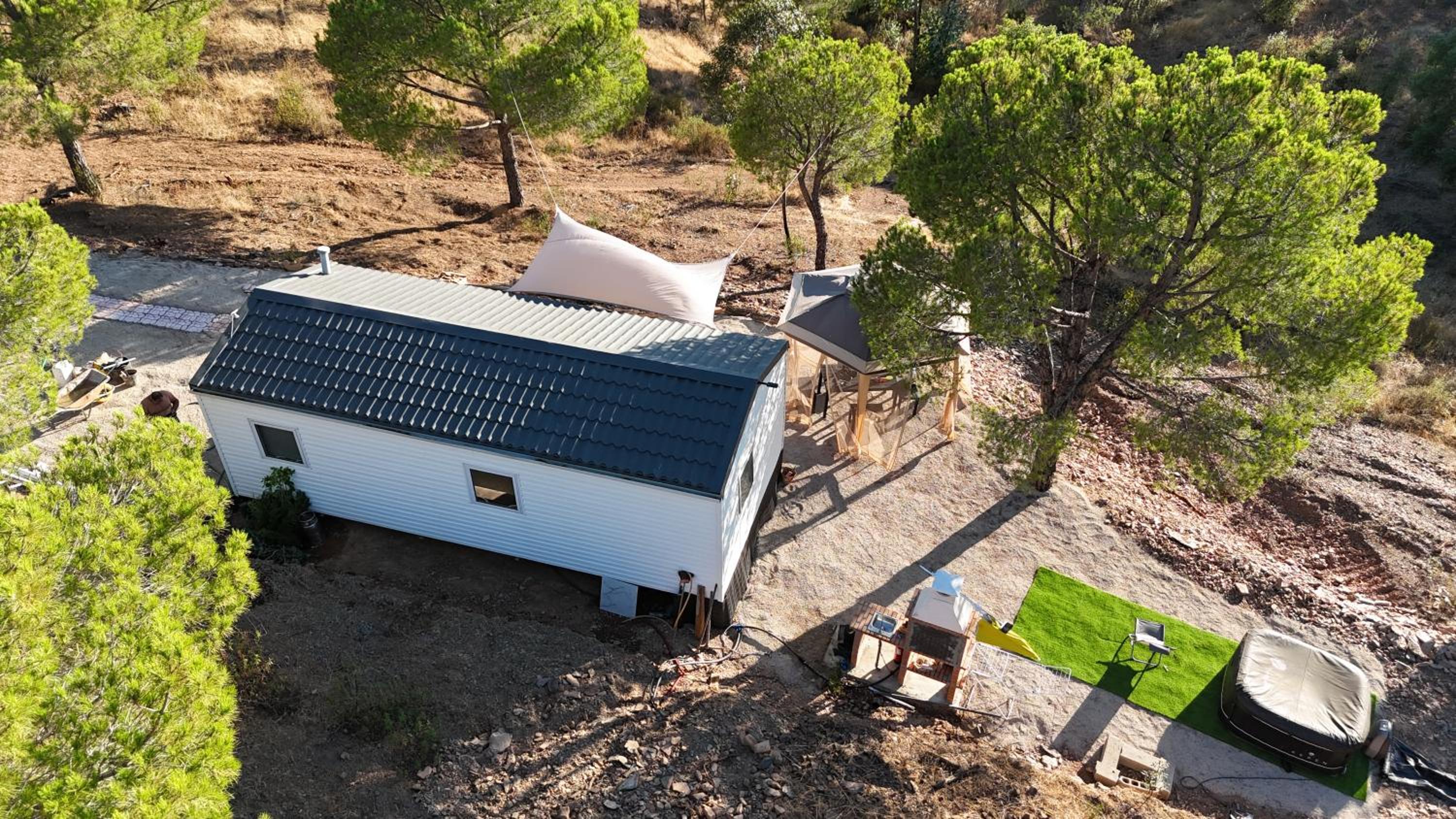 Hotel Into the wild - Image 1