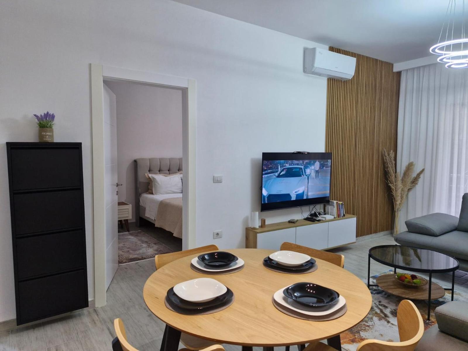 Aurora apartment Qerret