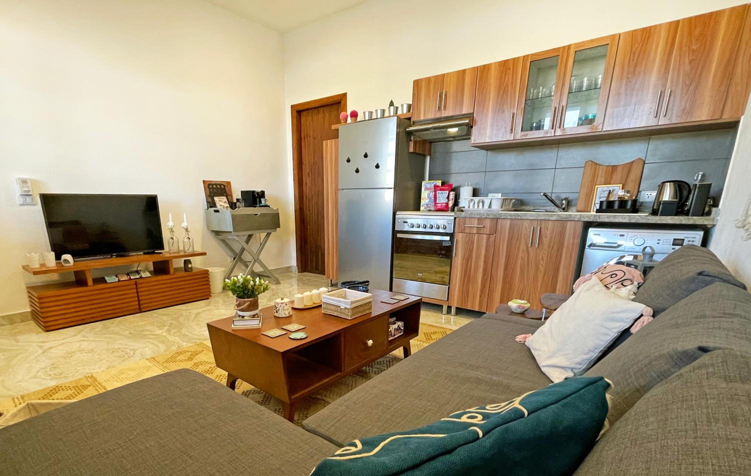Elegant Studio near IOS Hotel #8 view 4