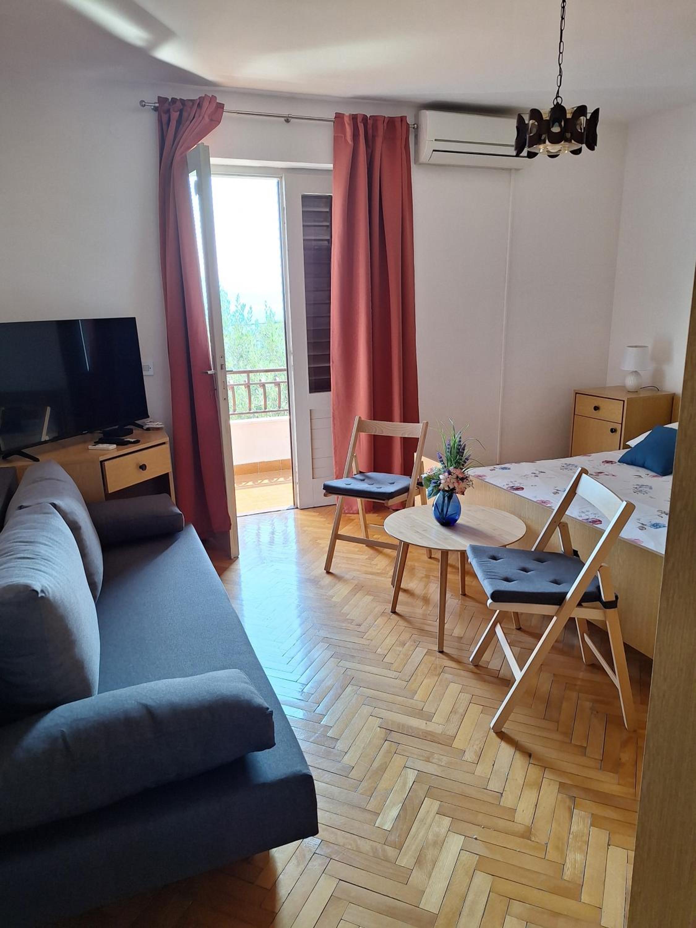 Oliva Apartments