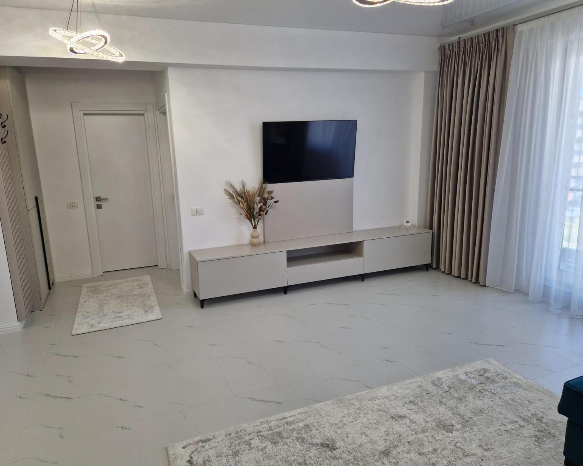 Inception26 By The Sea -Mamaia Nord view 2