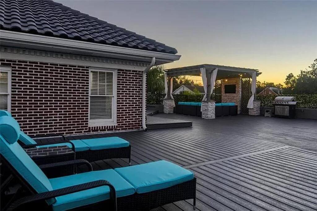 LUXURY 6000 sqft Mansion in Downtown Orlando Sleeps 12