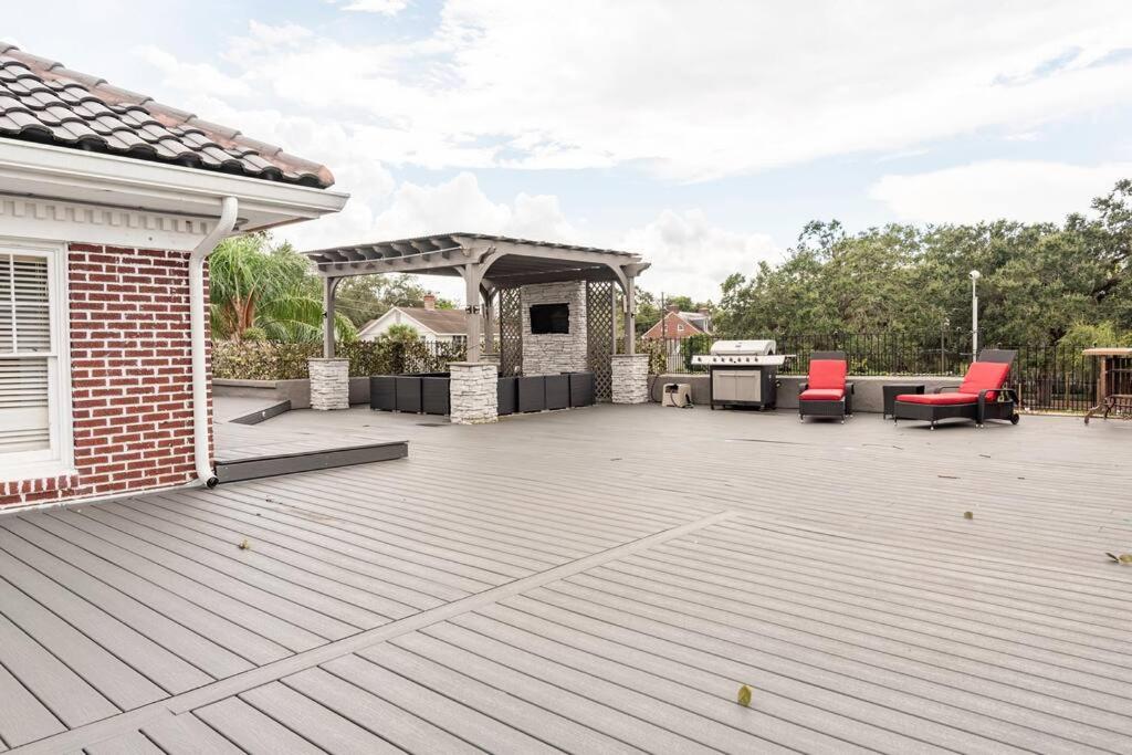 LUXURY 6000 sqft Mansion in Downtown Orlando Sleeps 12