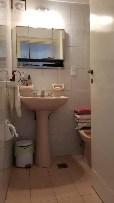 Hermoso Departamento con Balcón a 3 cuadras del Mar - La Perla