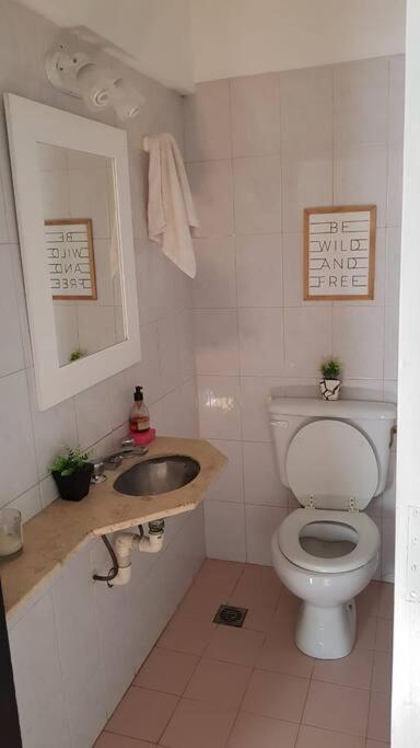 Hermoso Departamento con Balcón a 3 cuadras del Mar - La Perla