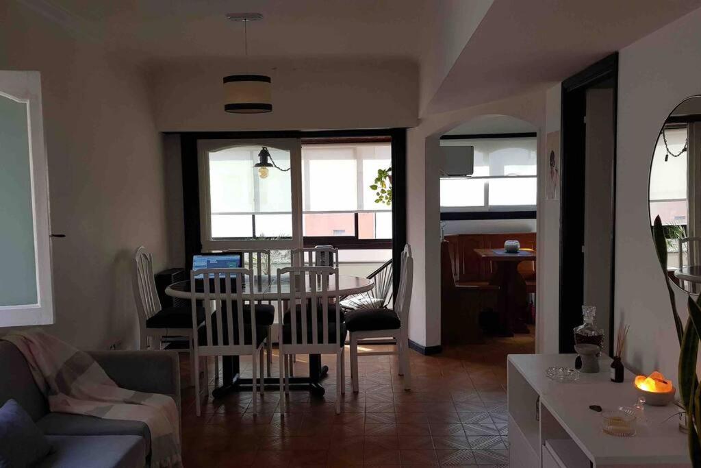 Hermoso Departamento con Balcón a 3 cuadras del Mar - La Perla