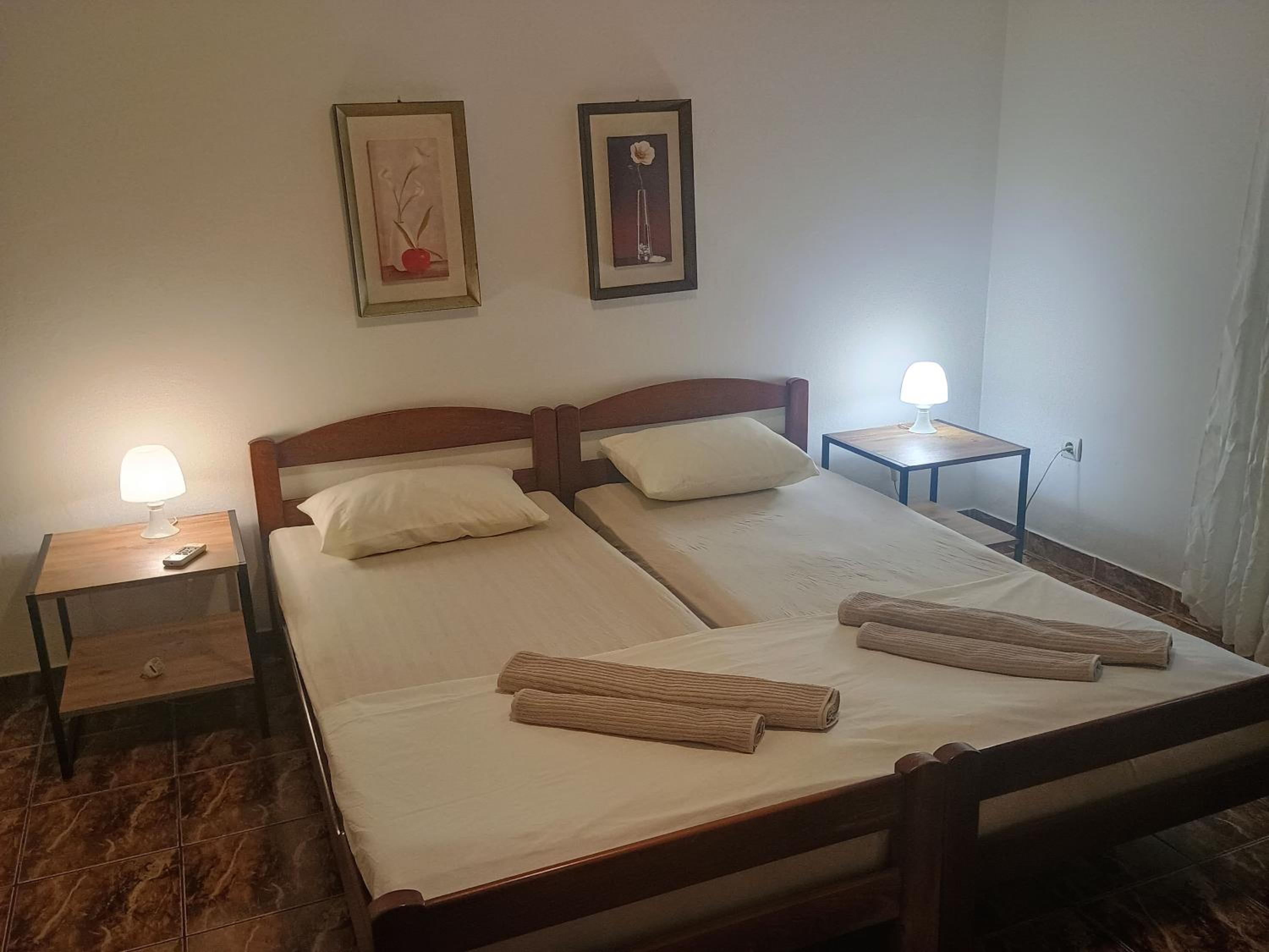 Apartmani Njivice