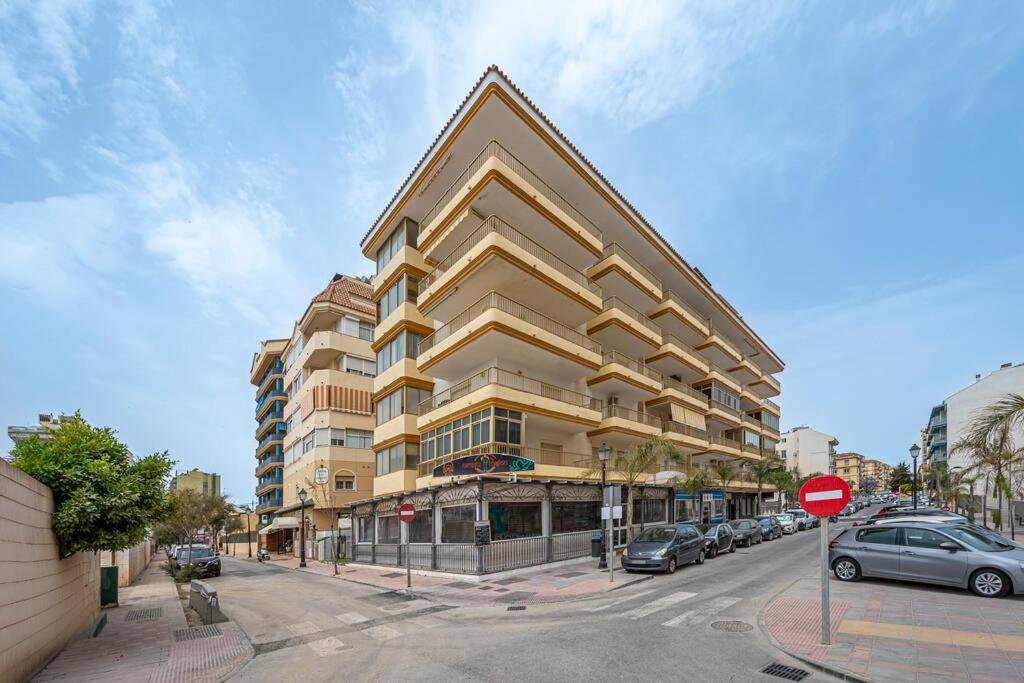 Cozy Apartment In Fuengirola with Beach Views