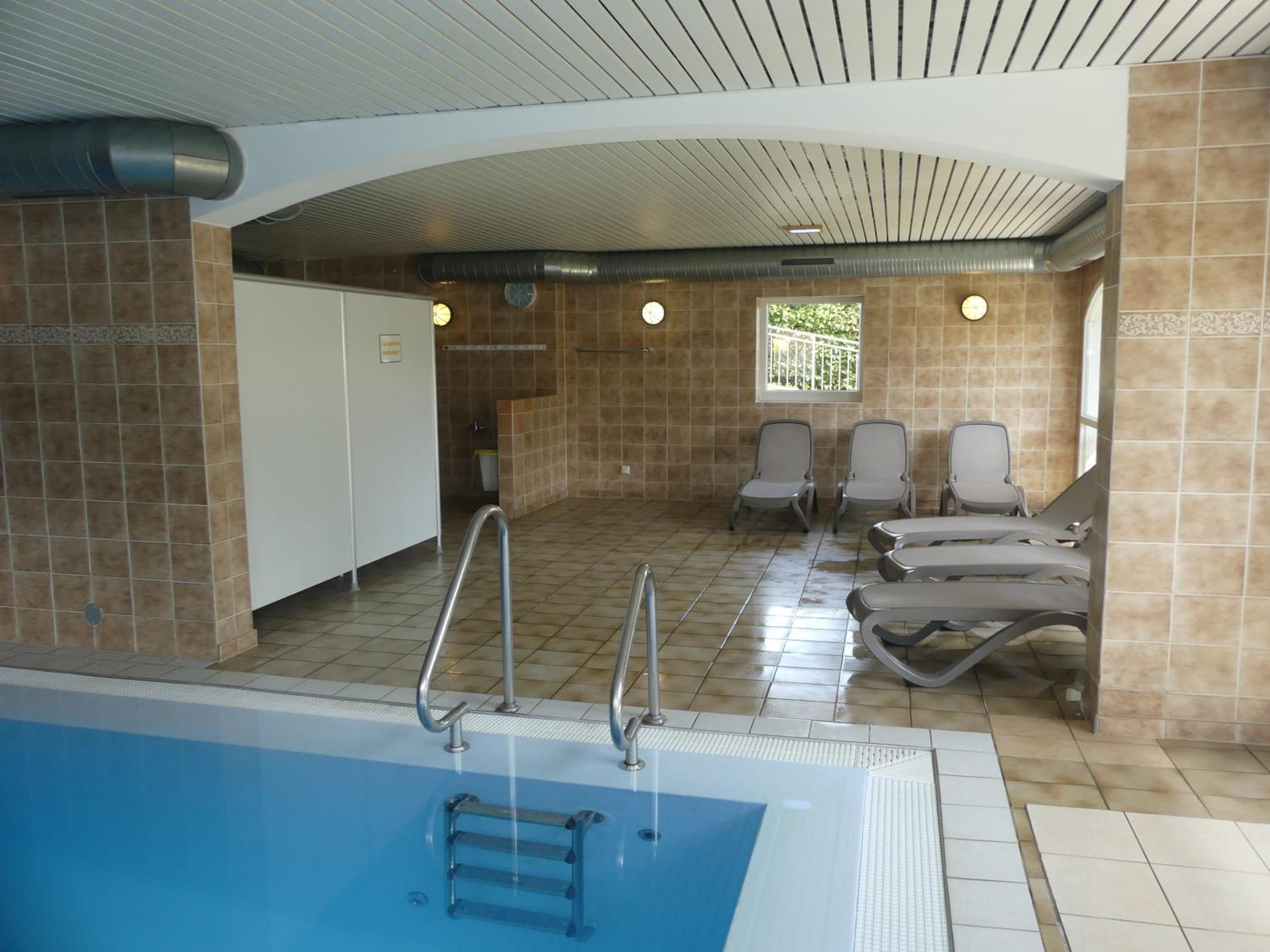 Dreiländereck 403 mit Sauna und Hallenbad