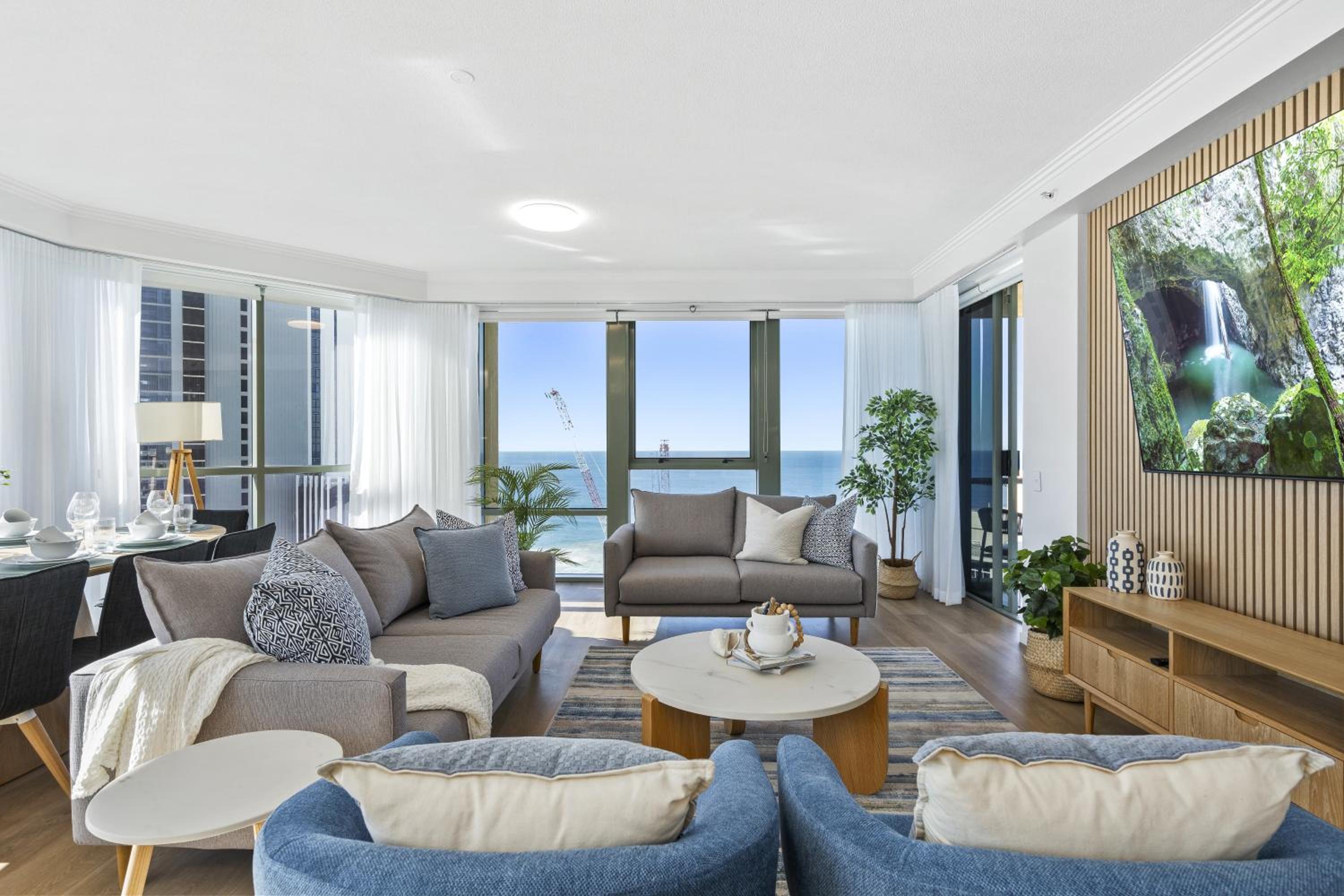 Prime Views from 4 Bedroom NEWLY RENOVATED Ocean Unit at Sun City - Q Stay