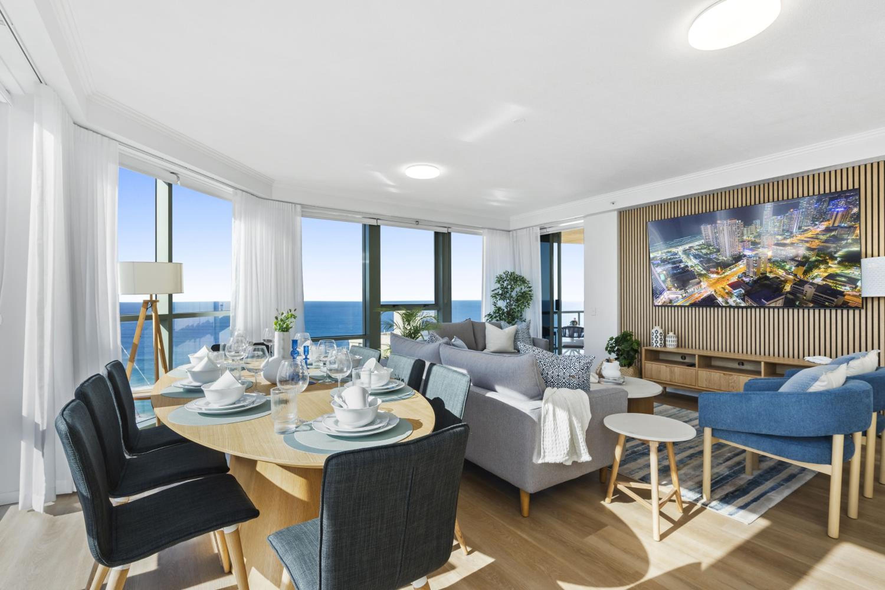 Prime Views from 4 Bedroom NEWLY RENOVATED Ocean Unit at Sun City - Q Stay