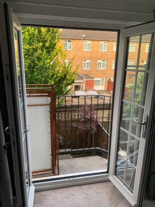 Cozy 1-Bedroom in Turnham Green