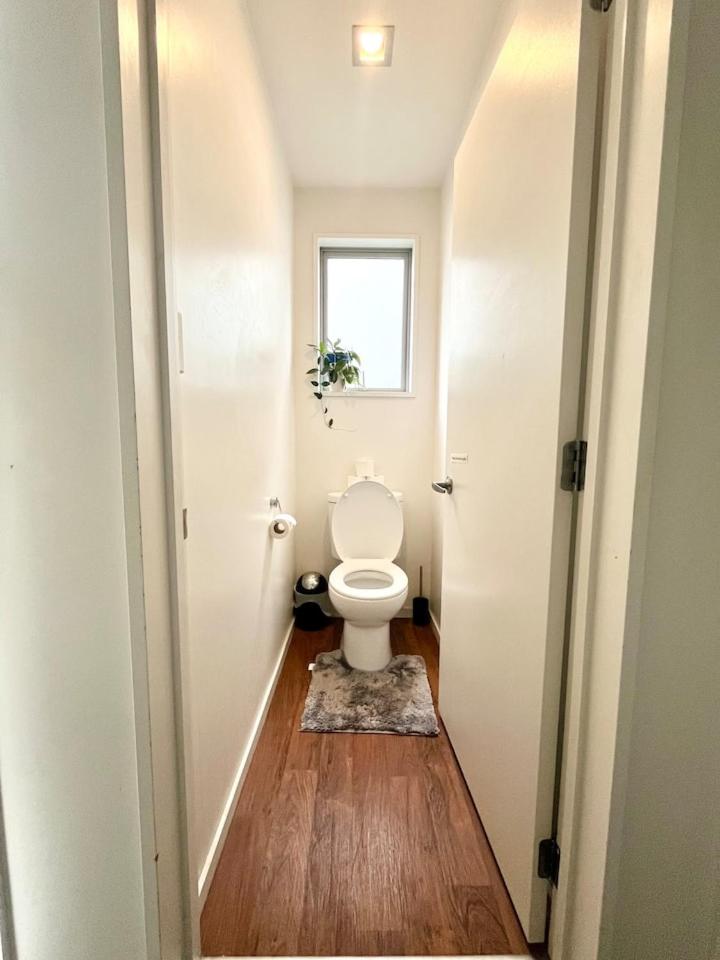 City Fringe Private Room - Your Urban Escape! view 2