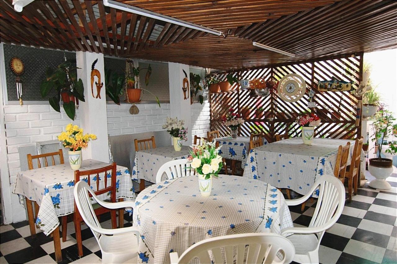 Hostal Bahía, habitaciones en pleno centro y a pasos de la playa