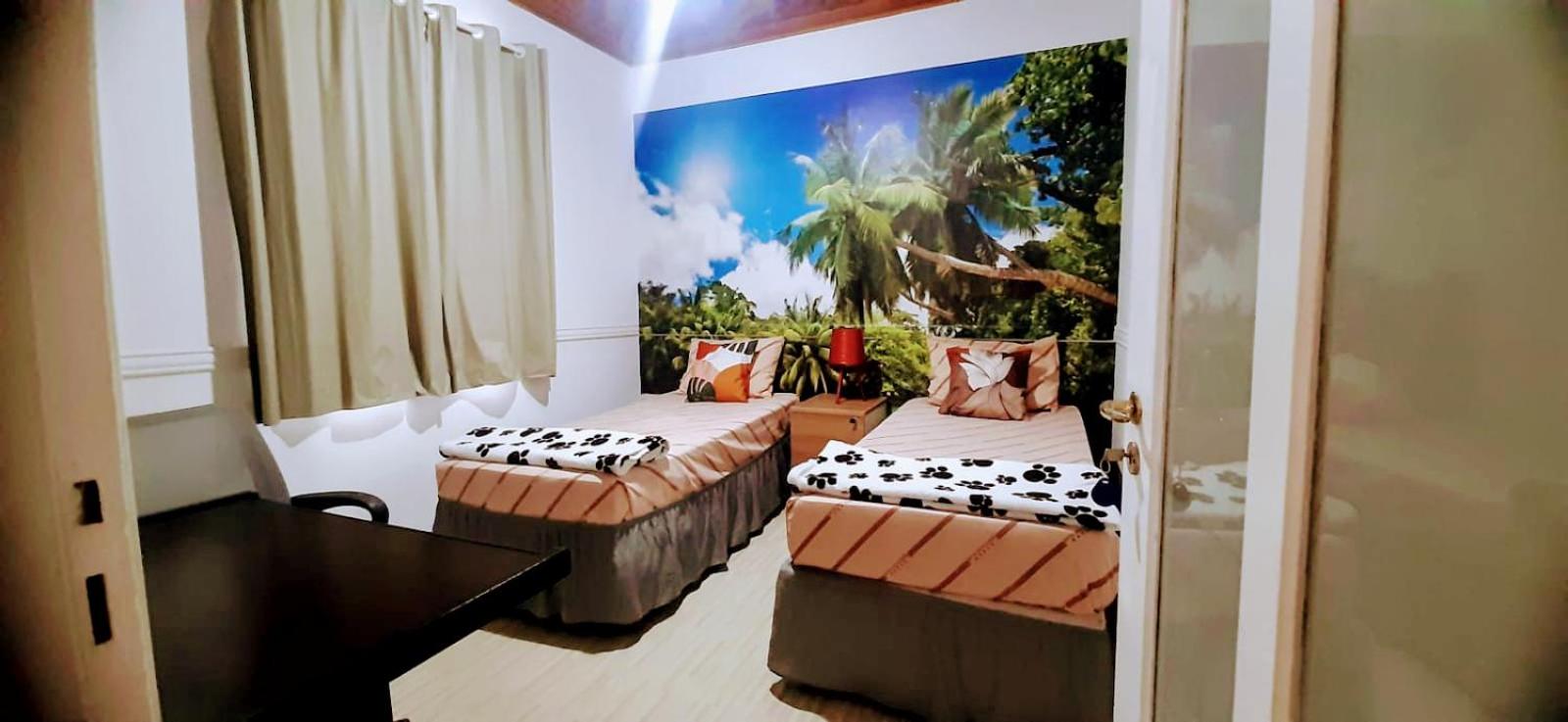 Uma casinha rosa no Pacaembu