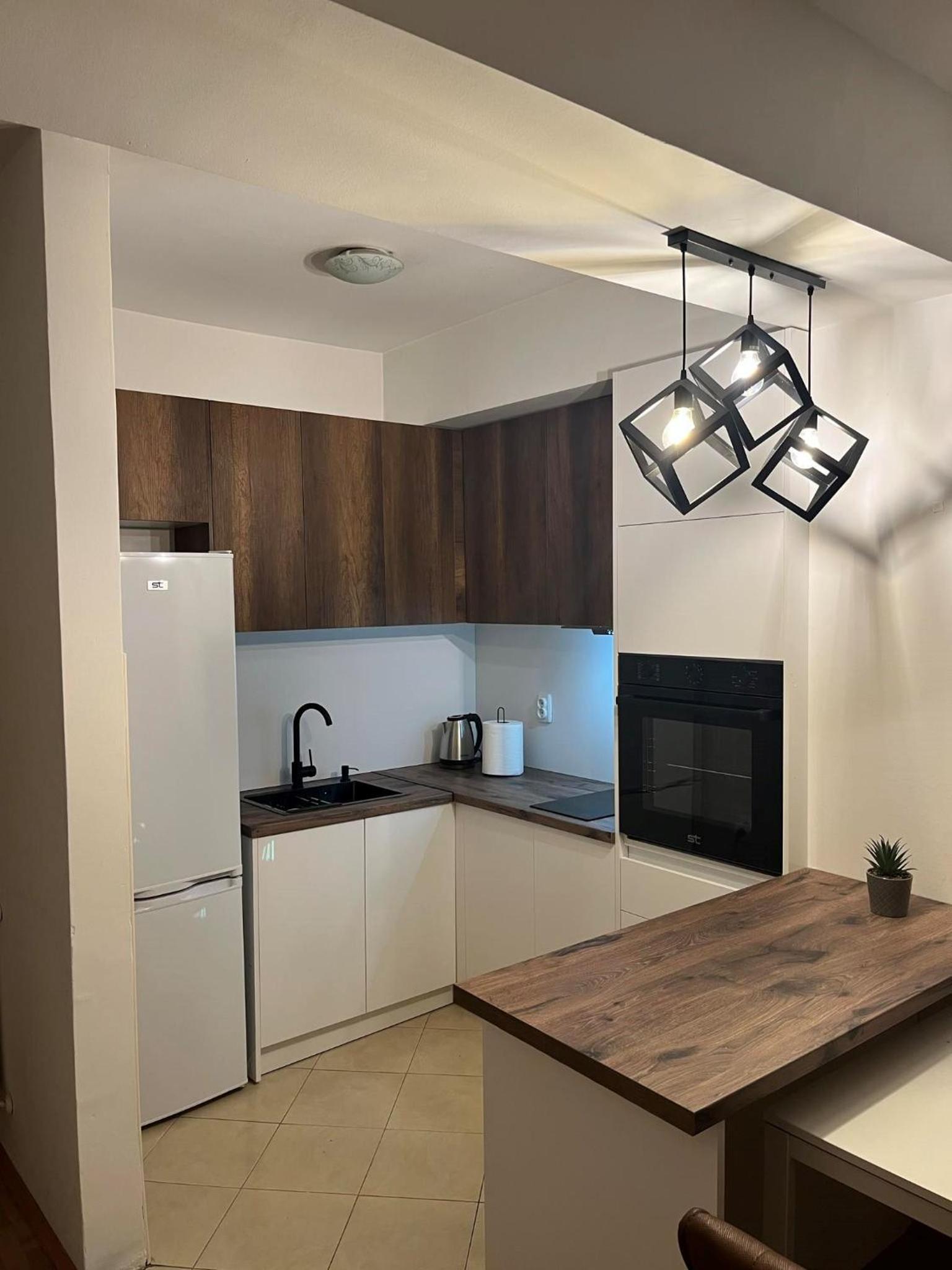 D Apartment-cozy apartment near to BusStation&CityCenter view 3