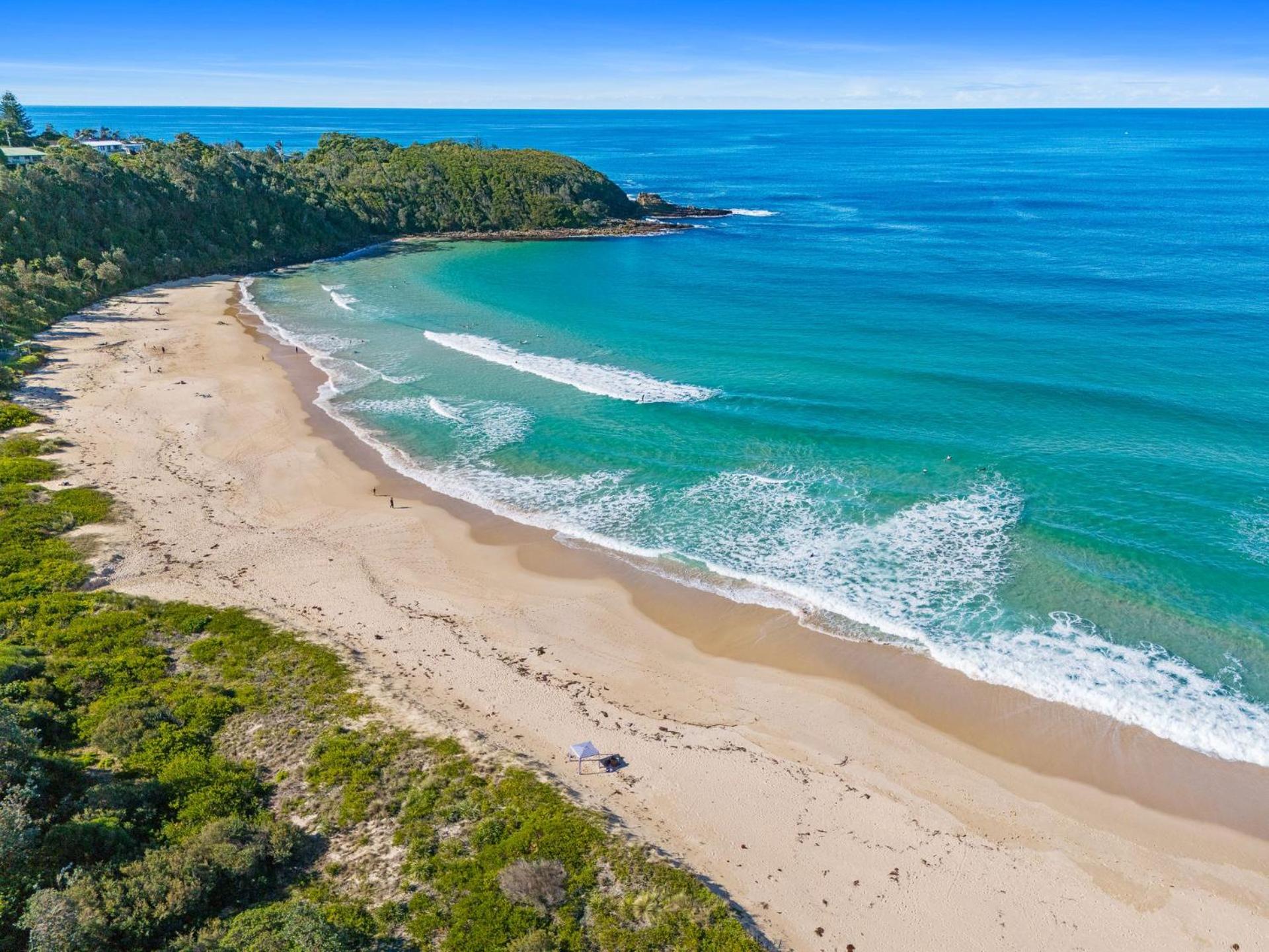 Surf Watch Mollymook - panoramic beach vistas