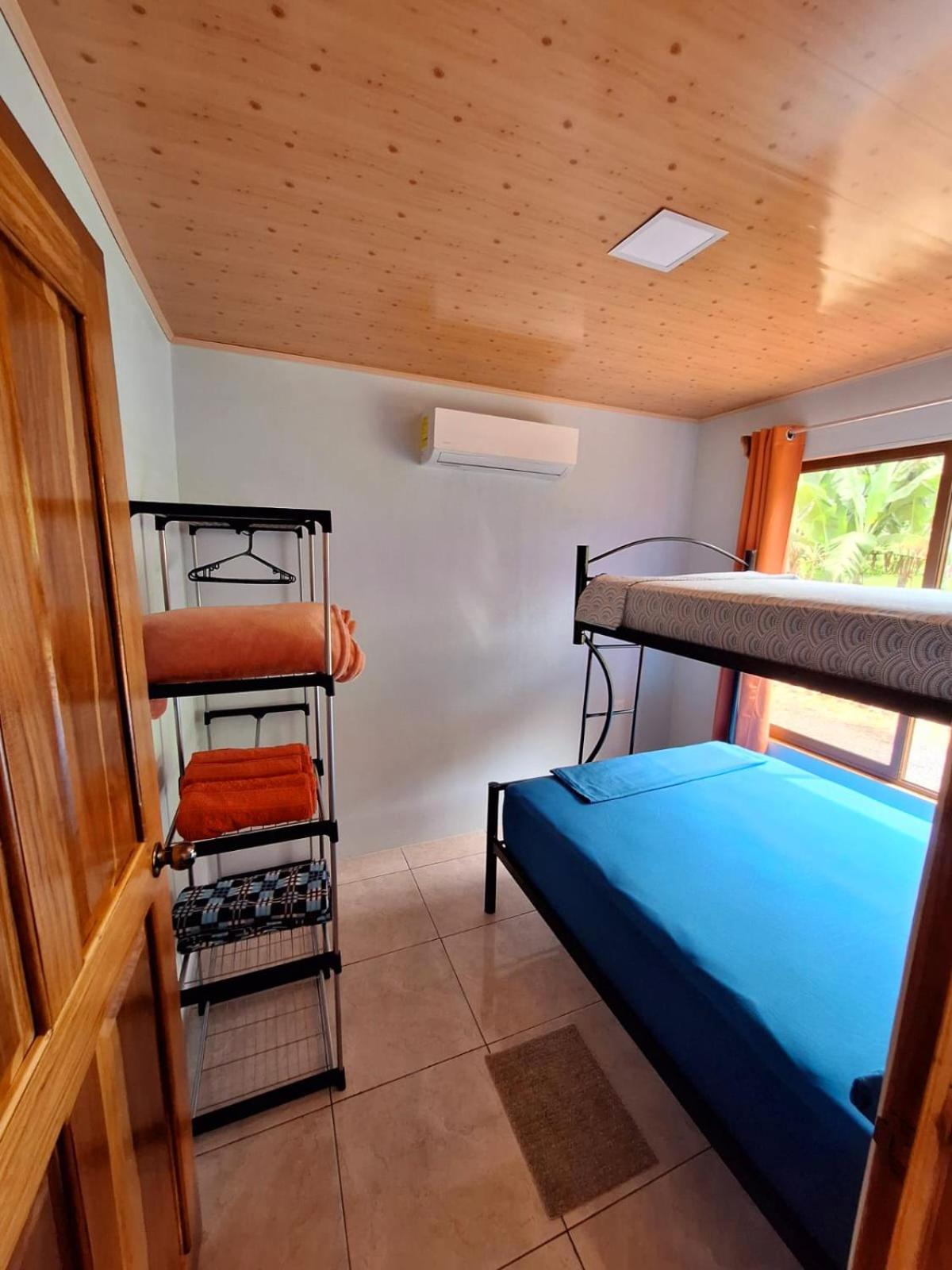 Villa Las Gemelas, Loma Chica