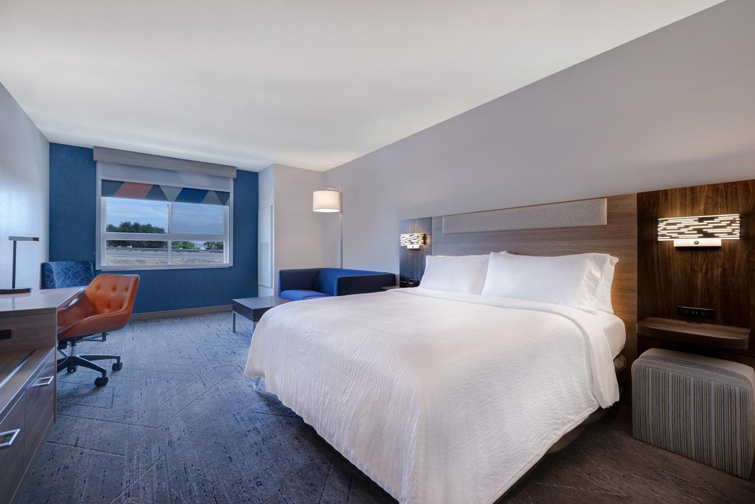 Holiday Inn Express & Suites Ontario - Chino Hills by IHG