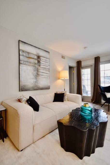 Escape the City in our Ski Townhouse, Sleeps 8