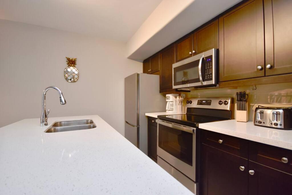 Escape the City in our Ski Townhouse, Sleeps 8