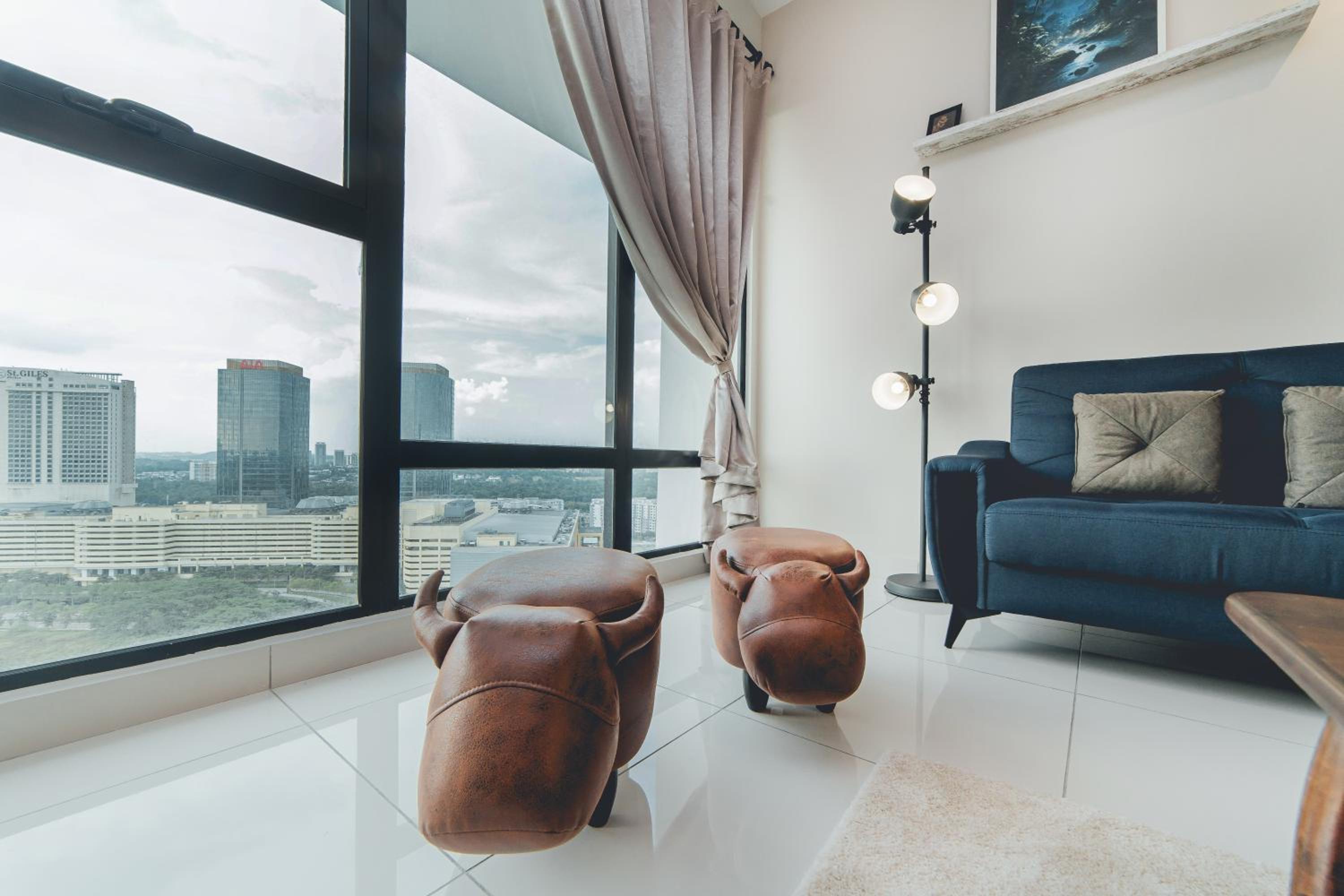 Mosaic Warm Suite 3BR 10pax Family-friendly Pooltable by Our Stay