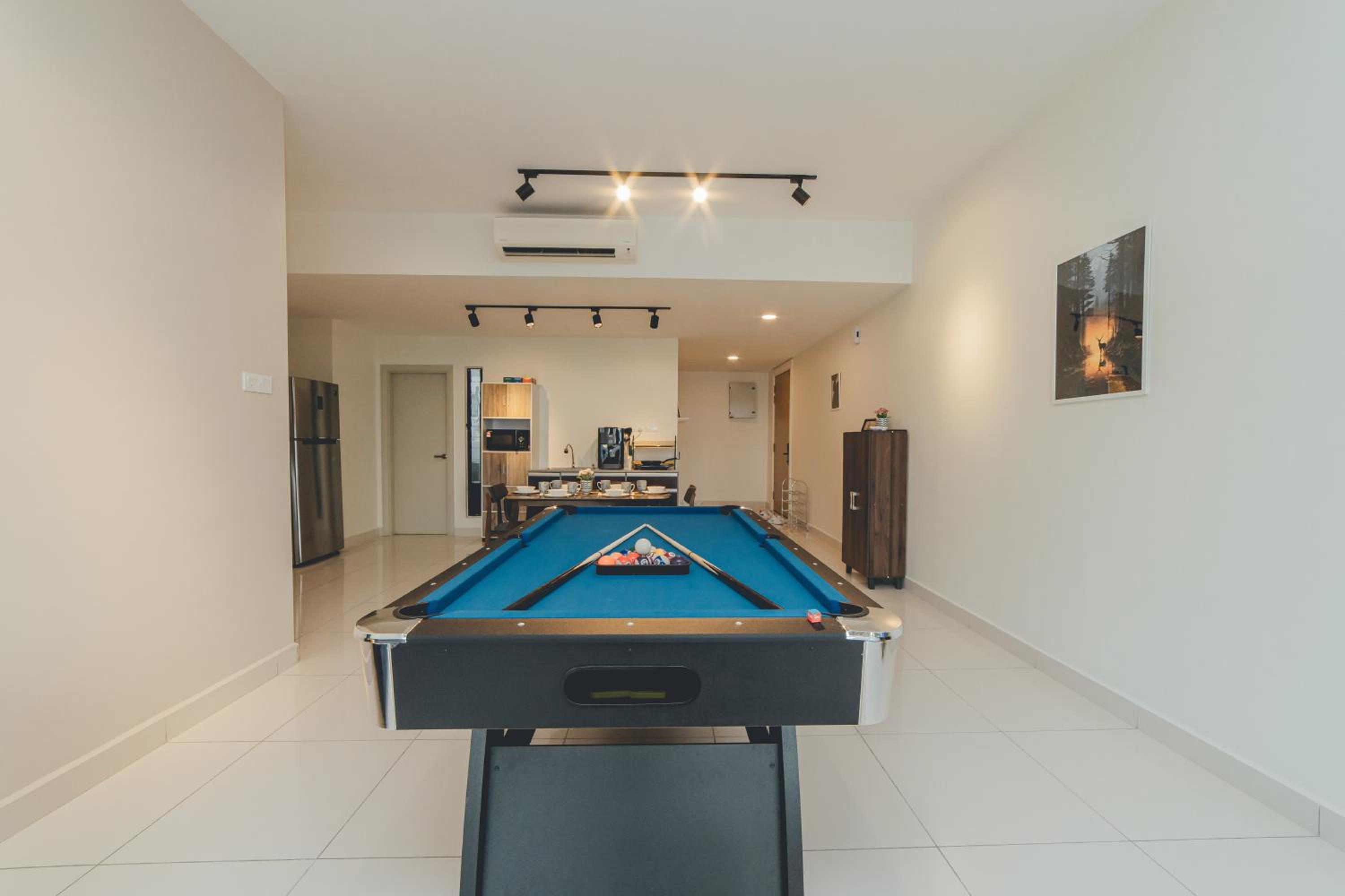 Mosaic Warm Suite 3BR 10pax Family-friendly Pooltable by Our Stay
