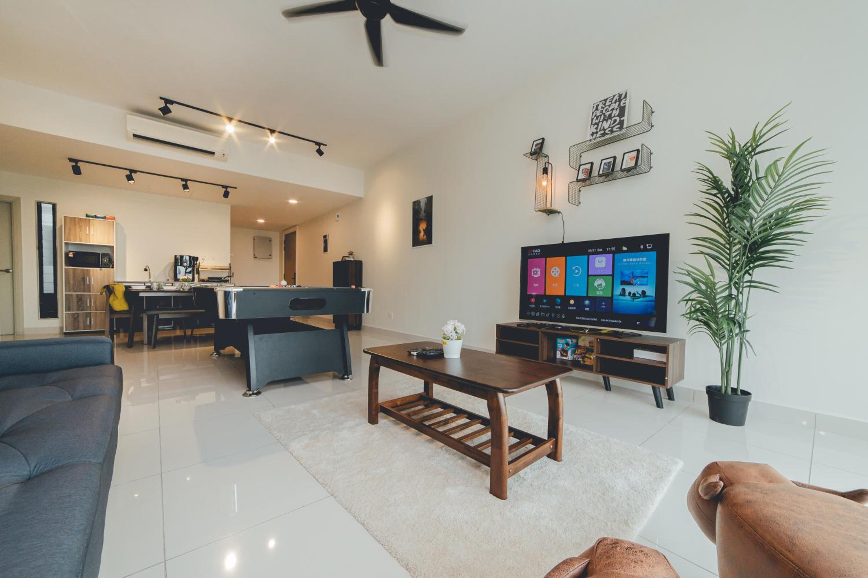 Mosaic Warm Suite 3BR 10pax Family-friendly Pooltable by Our Stay