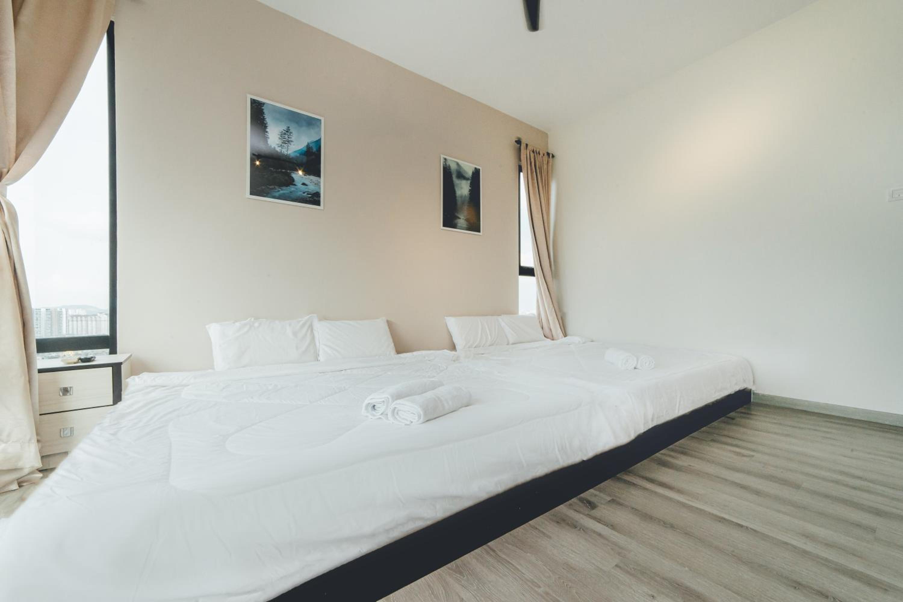 Mosaic Warm Suite 3BR 10pax Family-friendly Pooltable by Our Stay