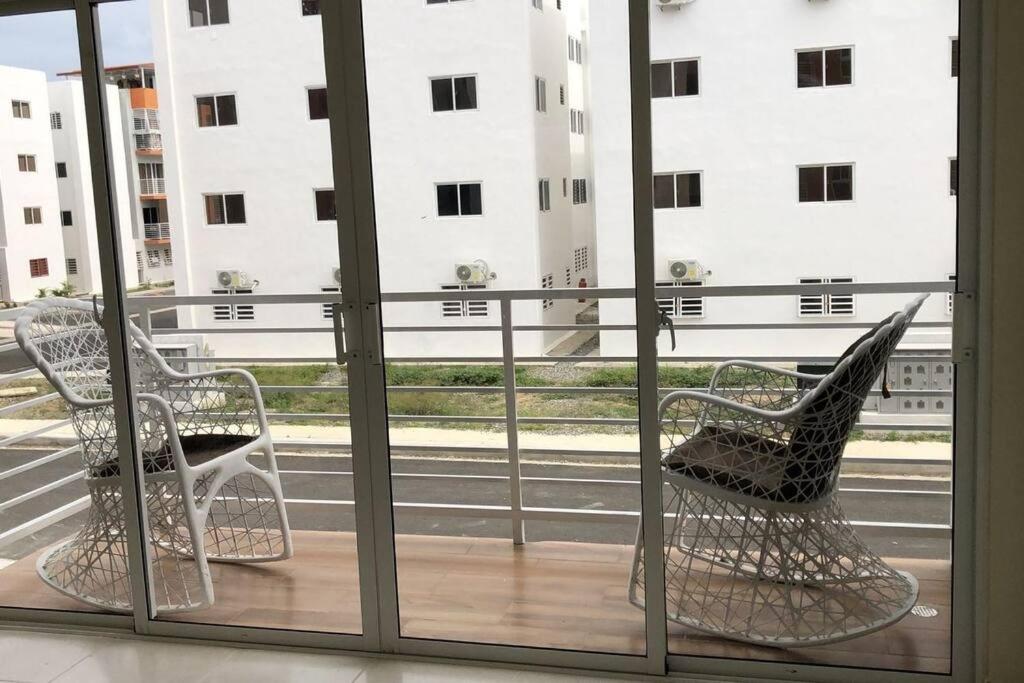 Lovely 3 Bedroom apartment with private parking
