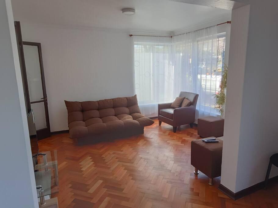 Casa Providencia Piscina zona muy tranquila 9 personas 3 estacionamientos