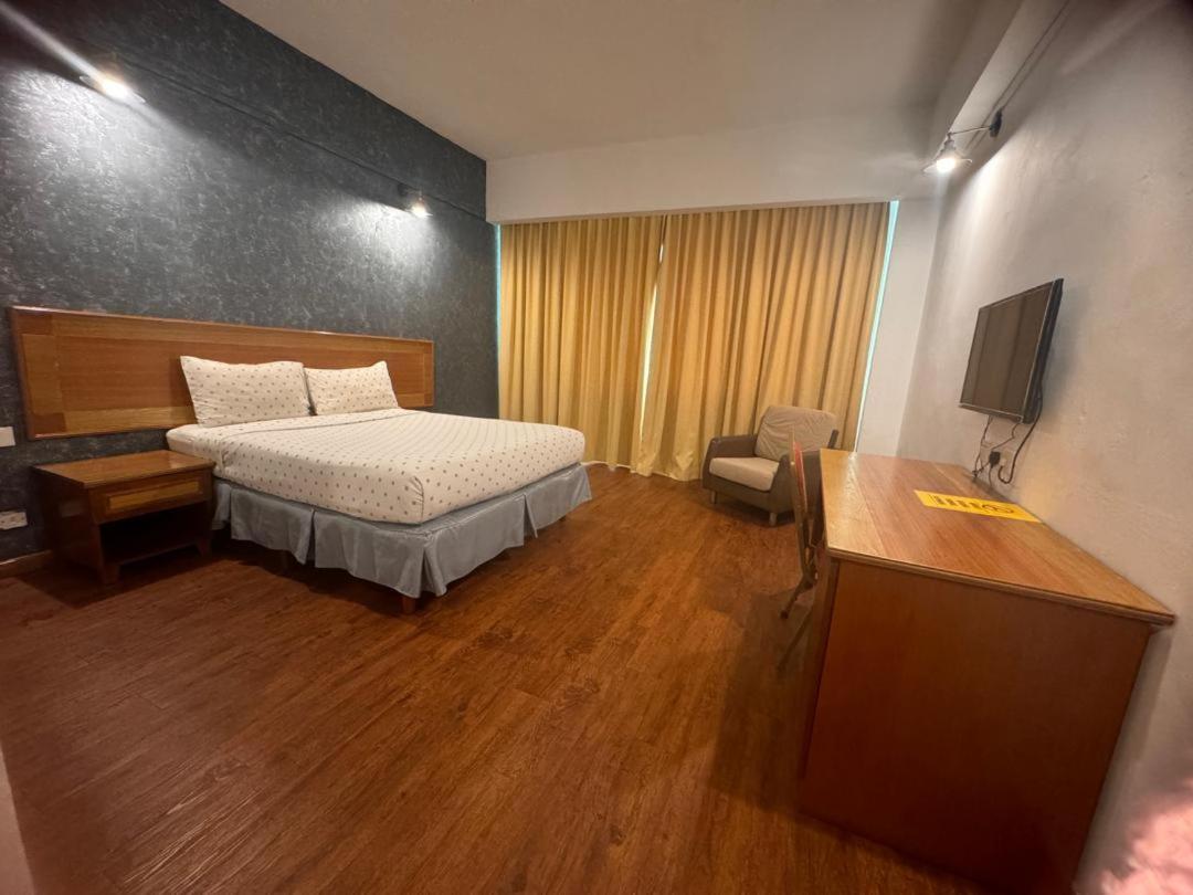 Palette - Kota Tinggi Mayres Hotel photo 8