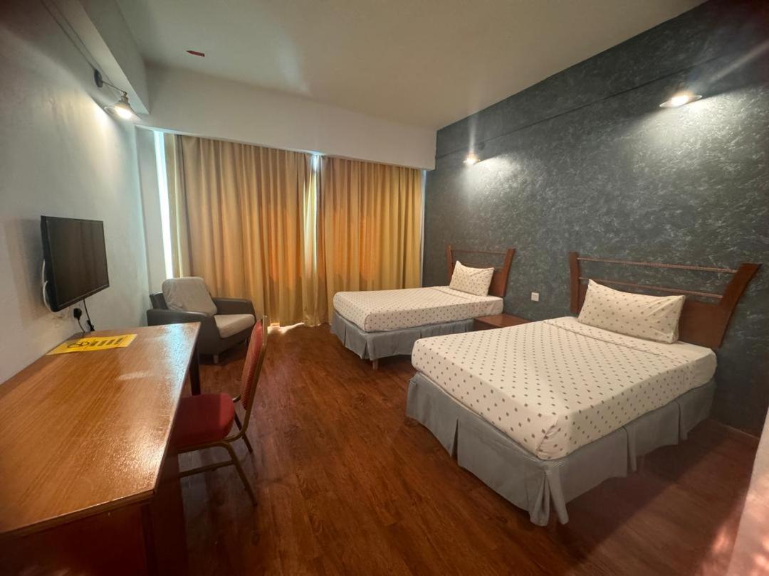 Palette - Kota Tinggi Mayres Hotel photo 3