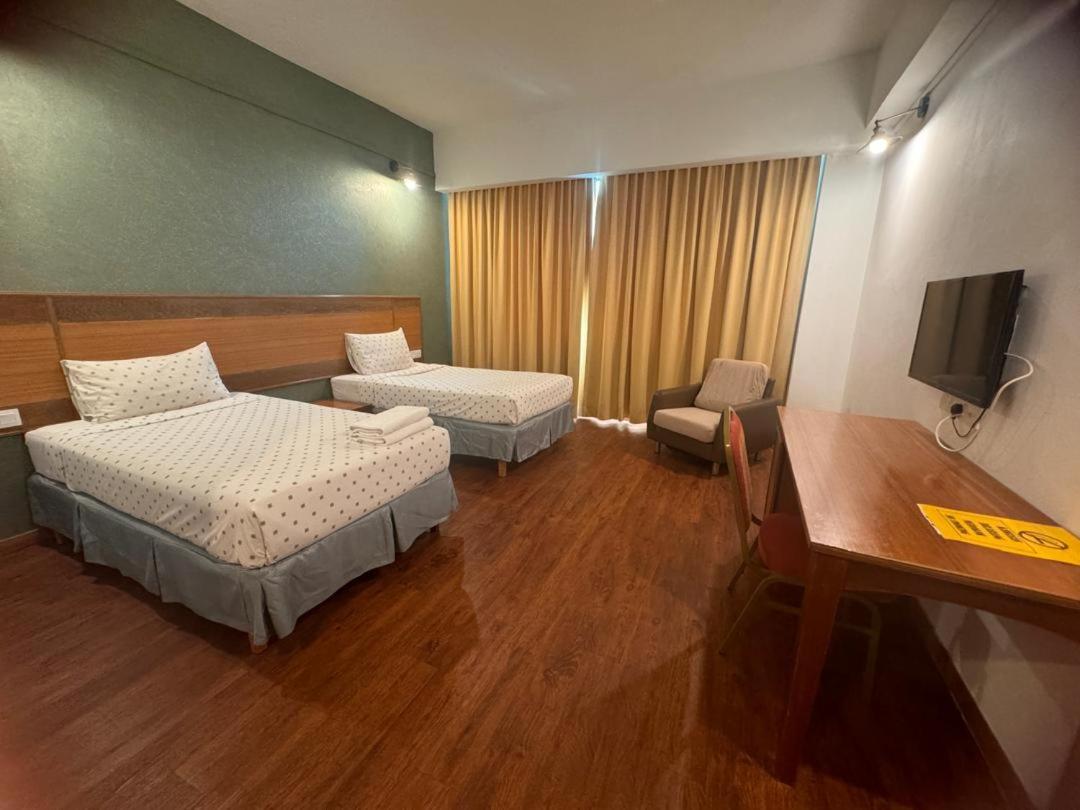 Palette - Kota Tinggi Mayres Hotel photo 7