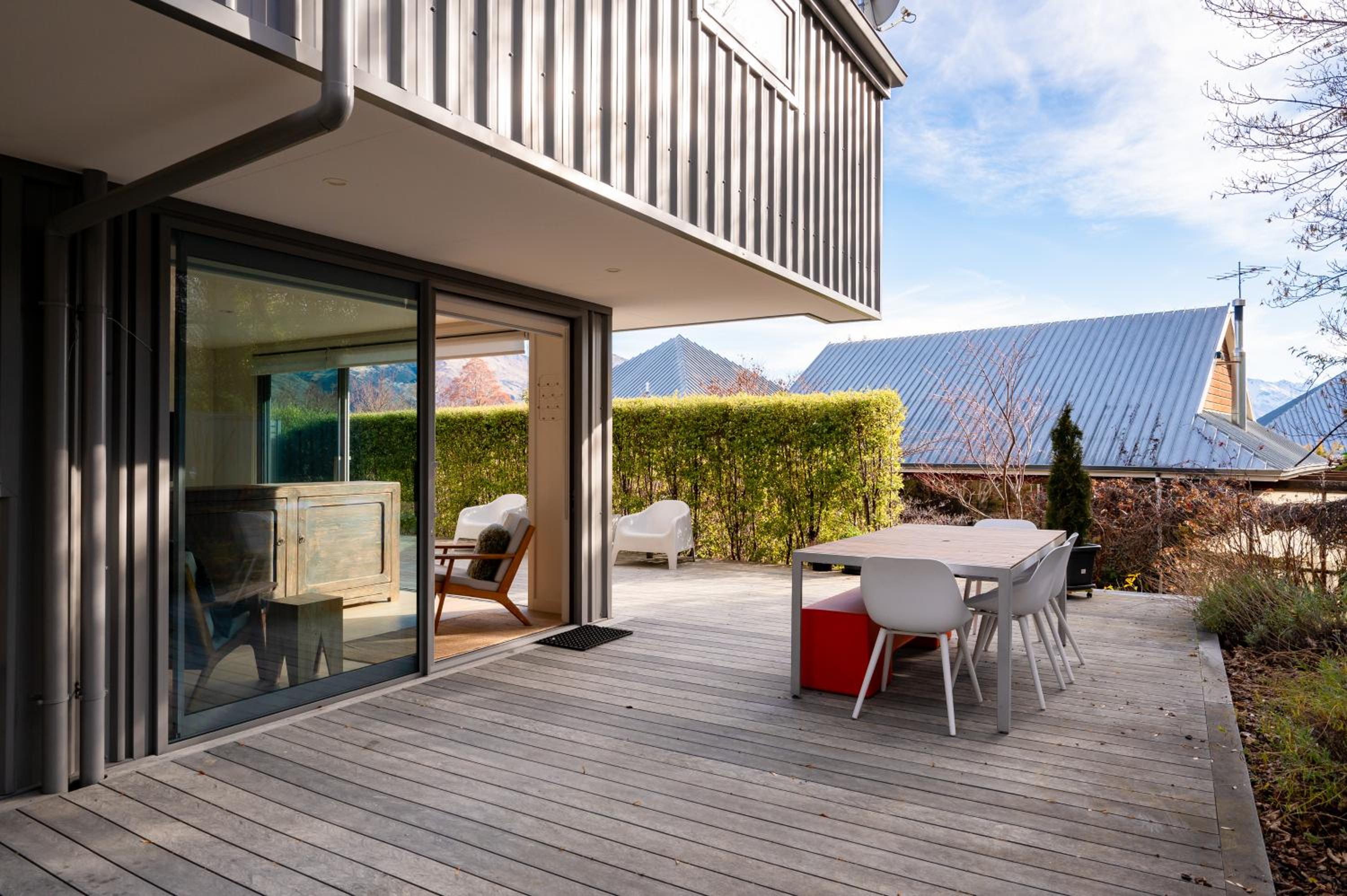 Apartments on Helwick
