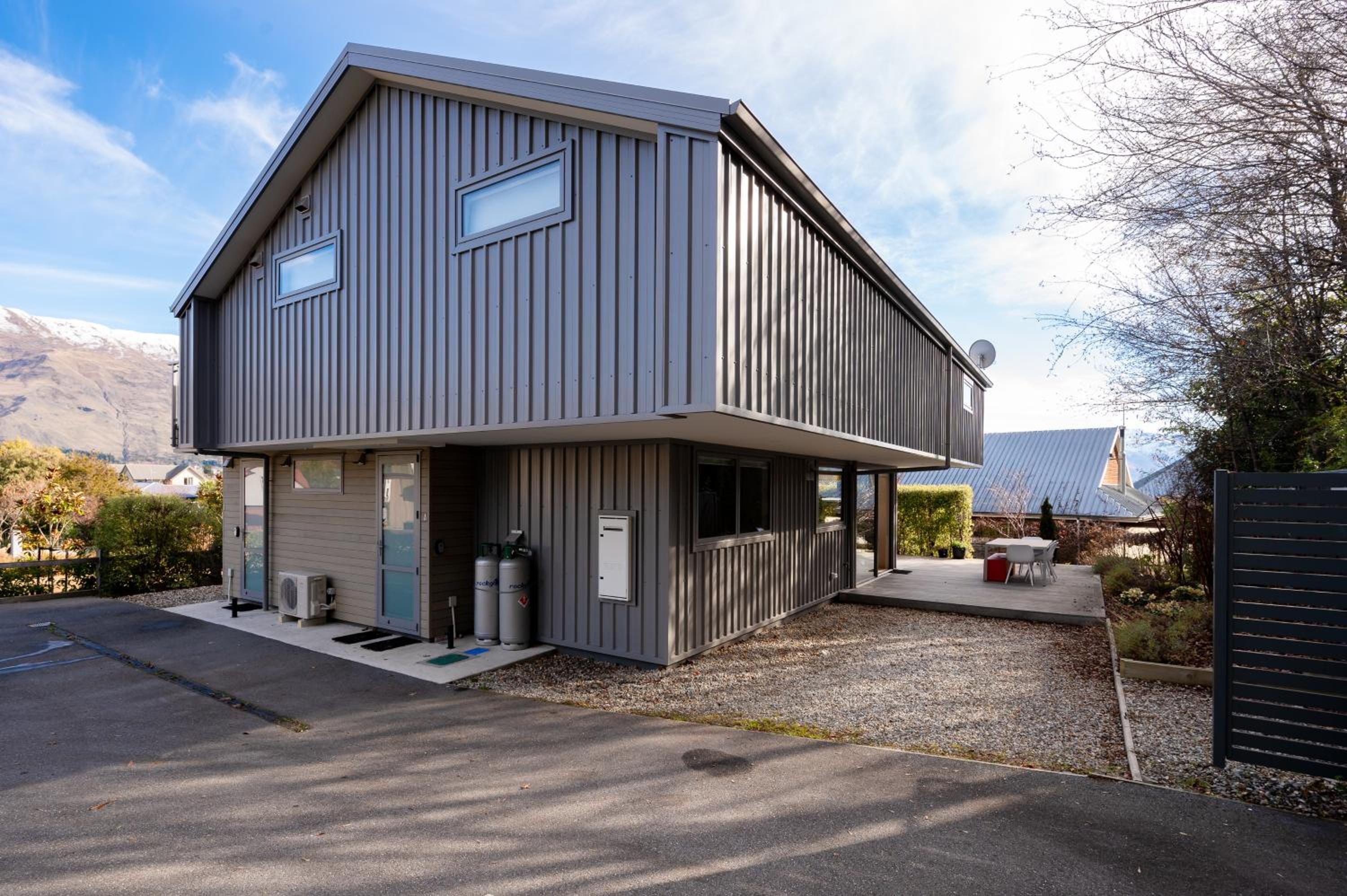 Apartments on Helwick