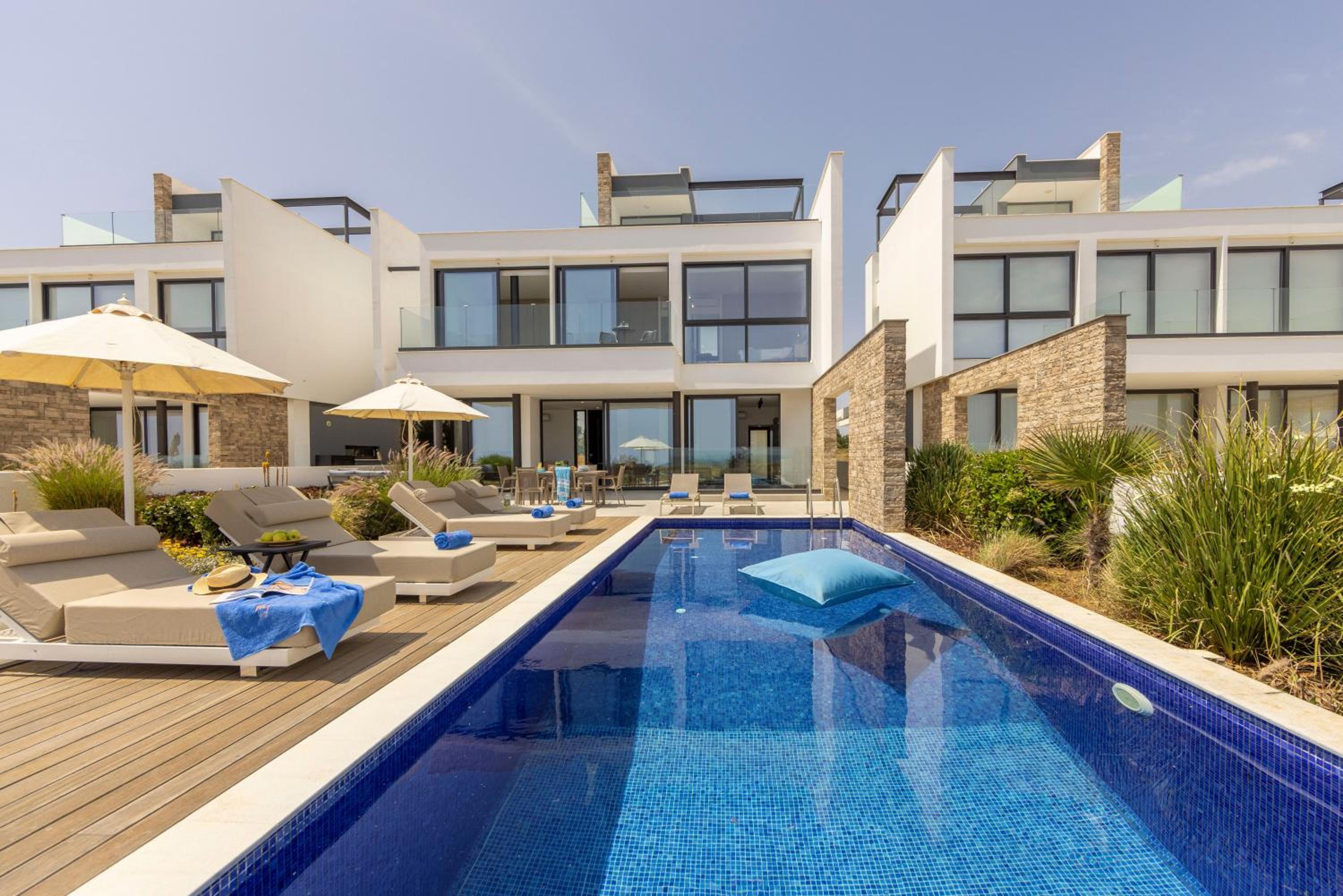 Villa Pliades