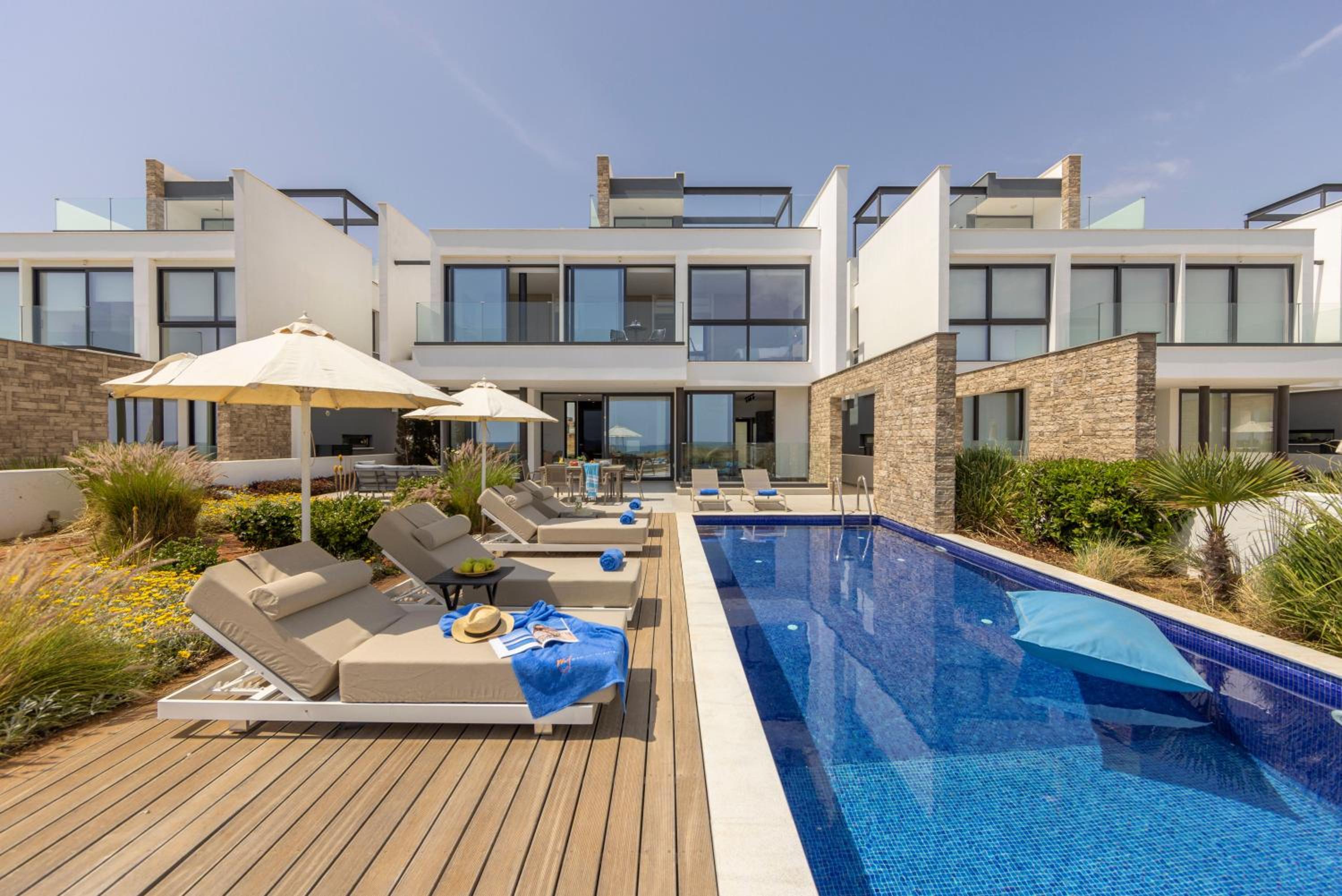Villa Pliades