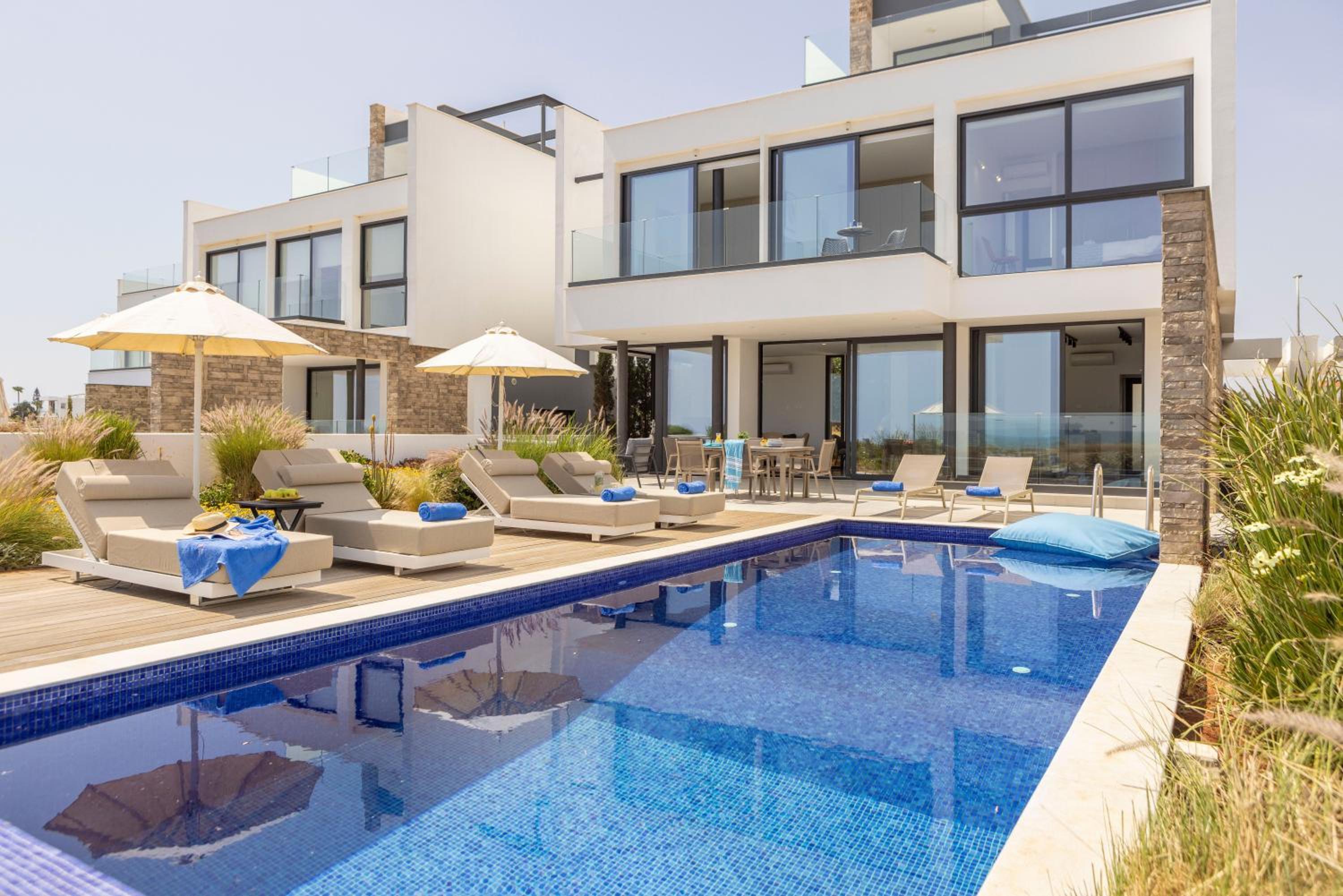 Villa Pliades